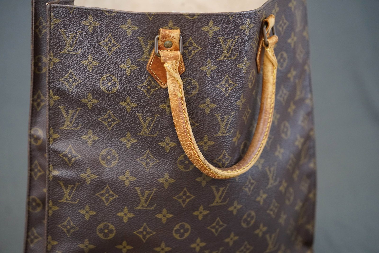 LOUIS VUITTON MONOGRAM SAC PLA TOTE BAG M51140 - 4