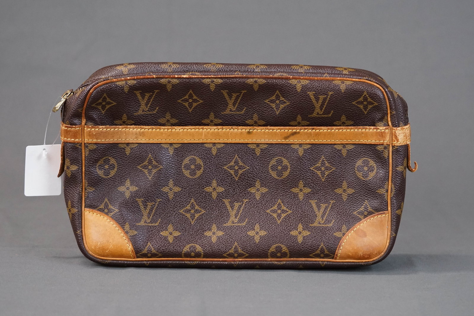 LOUIS VUITTON MONOGRAM COMPIEGNE 28 CLUTCH BAG M51845 SL0923: LOUIS VUITTON MONOGRAM COMPIEGNE 28 CLUTCH BAG M51845 SL0923, width 28cm, height 17cm, depth 6cm. If you have any questions regarding this lot please contact us. For further information on our