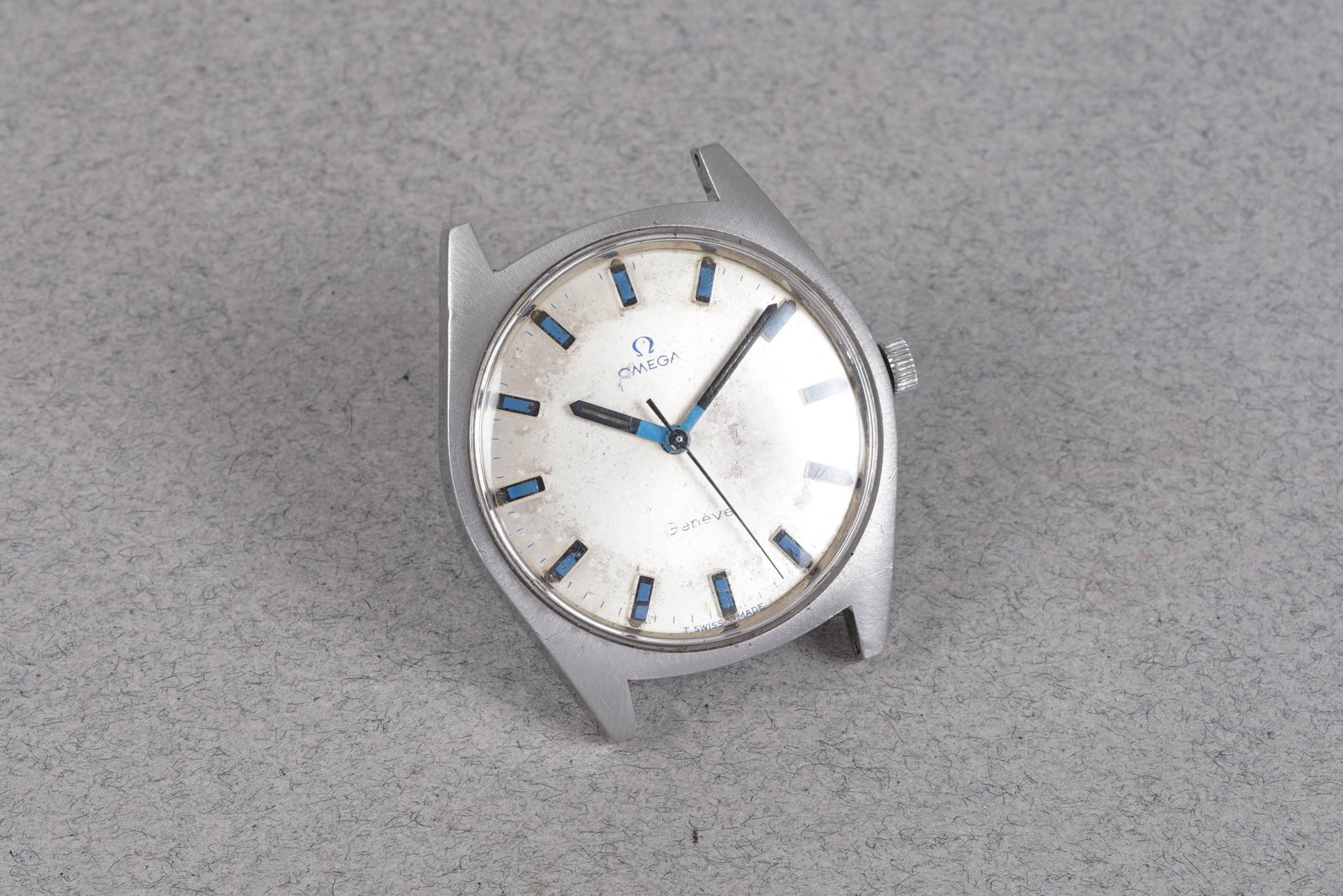 OMEGA GENEVE WRISTWATCH REF. 135.041 - 2