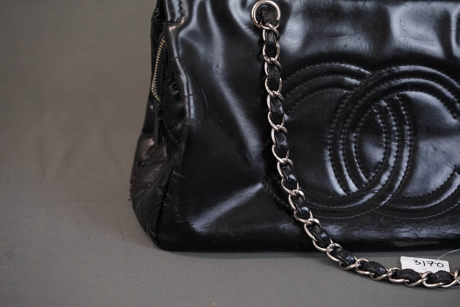 CHANEL CHAIN SHOULDER BAG BLACK PATENT LEATHER 14155140 - 3