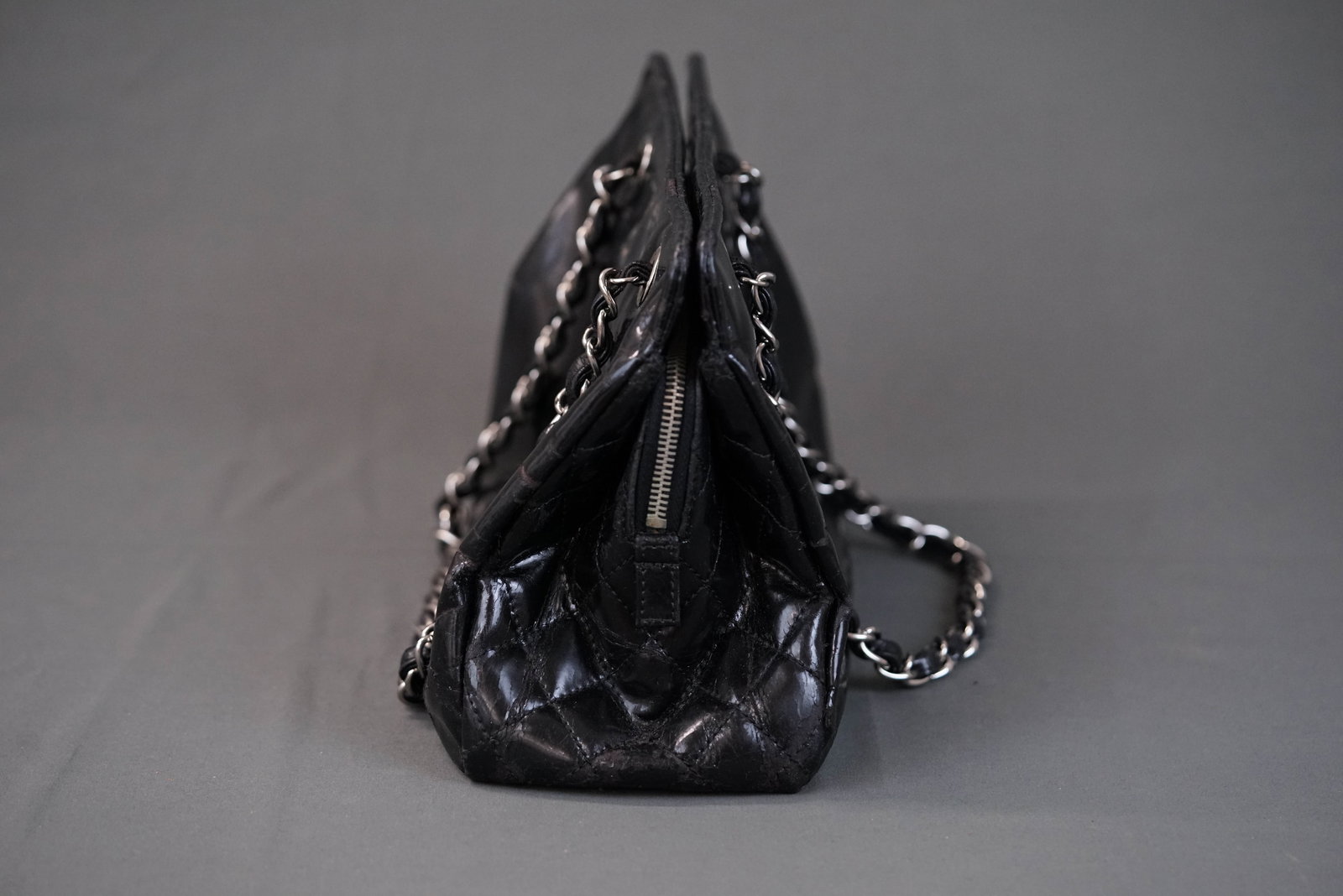 CHANEL CHAIN SHOULDER BAG BLACK PATENT LEATHER 14155140 - 6