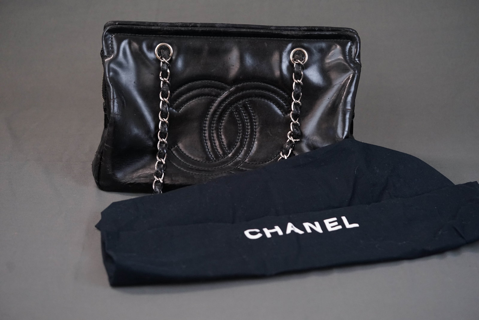 CHANEL CHAIN SHOULDER BAG BLACK PATENT LEATHER 14155140 - 9