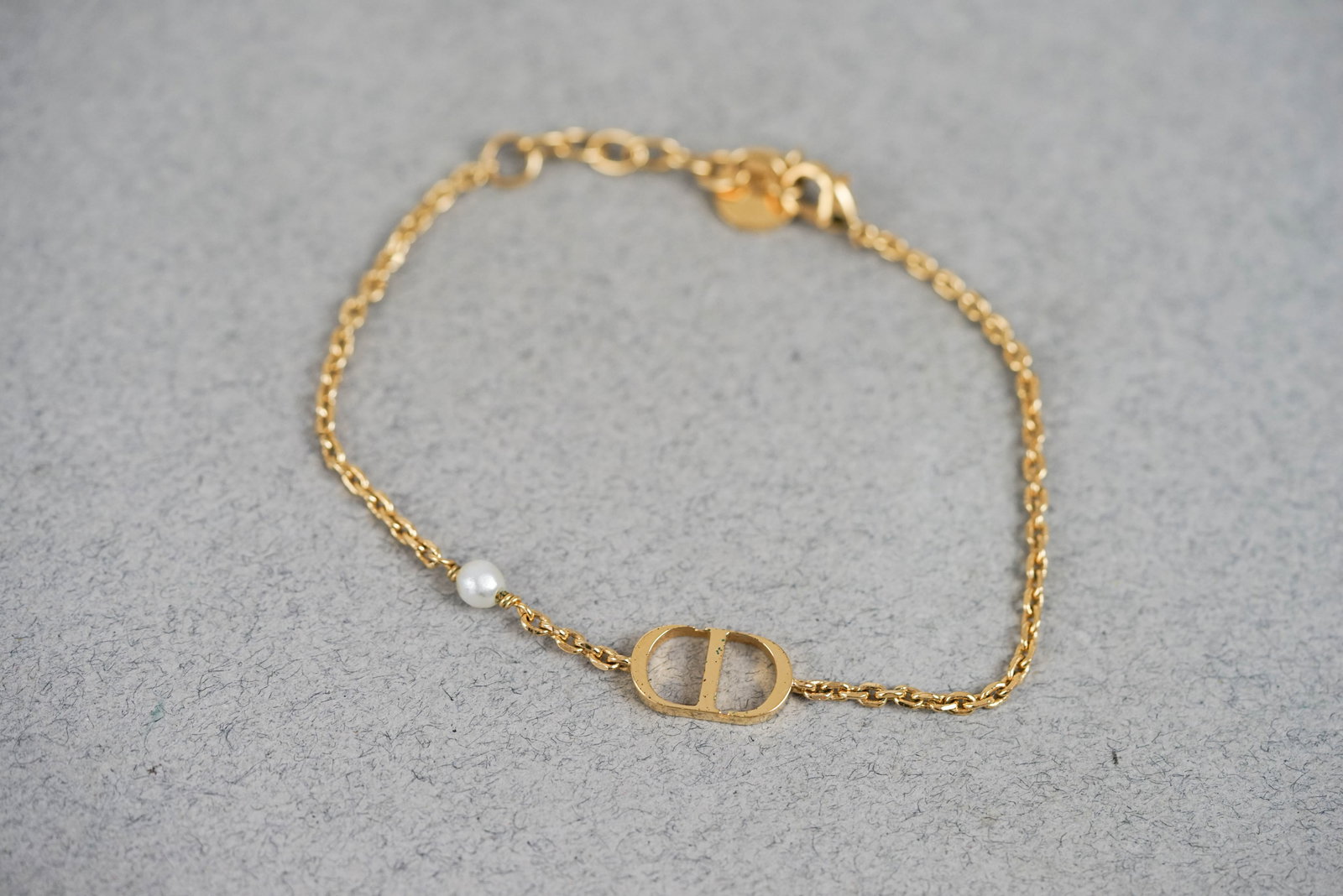 DIOR 30 MONTAIGNE GOLD PLATED BRACELET W/ BOX & POUCH - 2