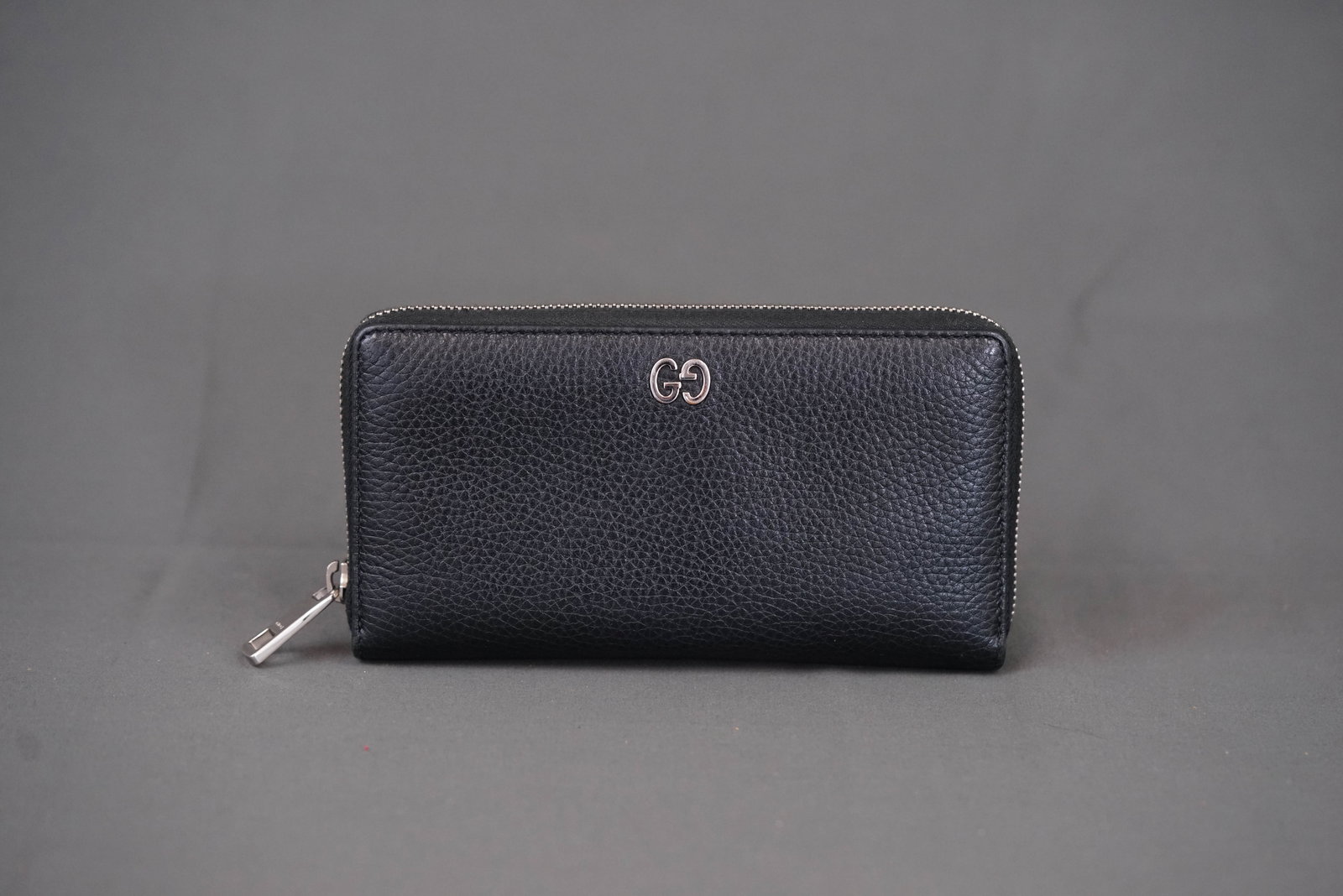 GUCCI DURIAN LEATHER ZIP WALLET W/ BOX & DUST COVER - 2