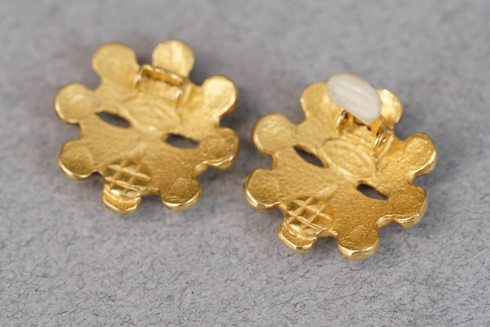 CHANEL EARRINGS - 3