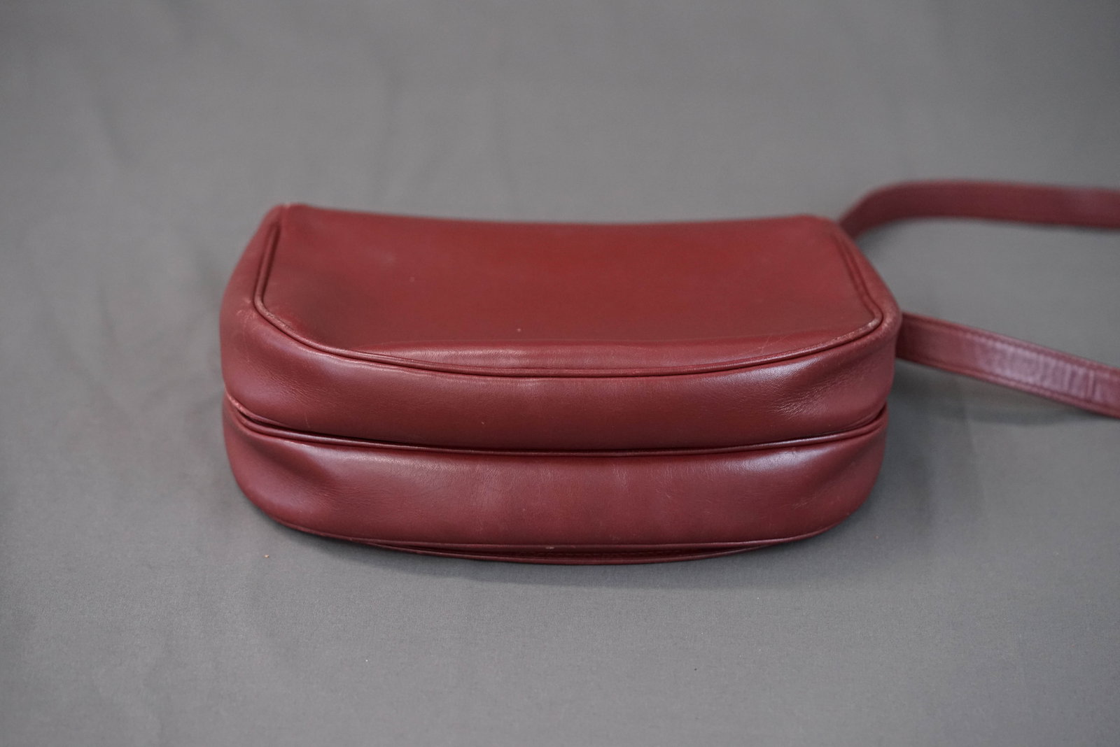 CARTIER RED LEATHER SHOULDER BAG - 9