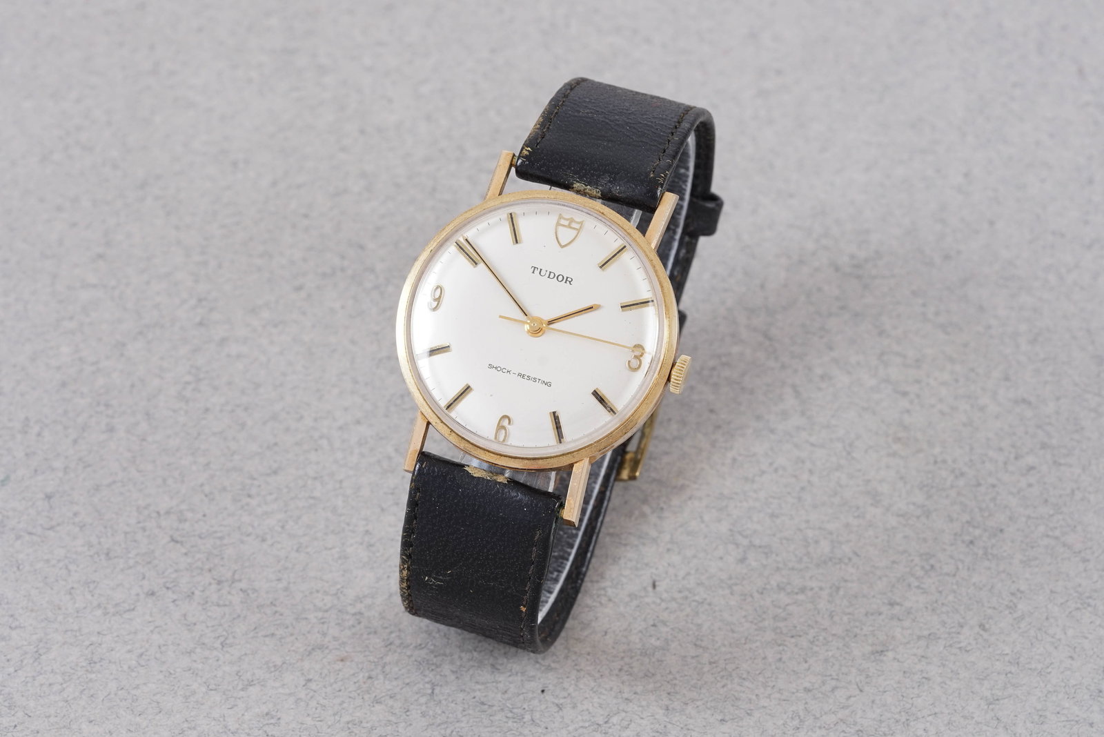 TUDOR 9CT GOLD CHOCK RESISTING W/ BOX - 2