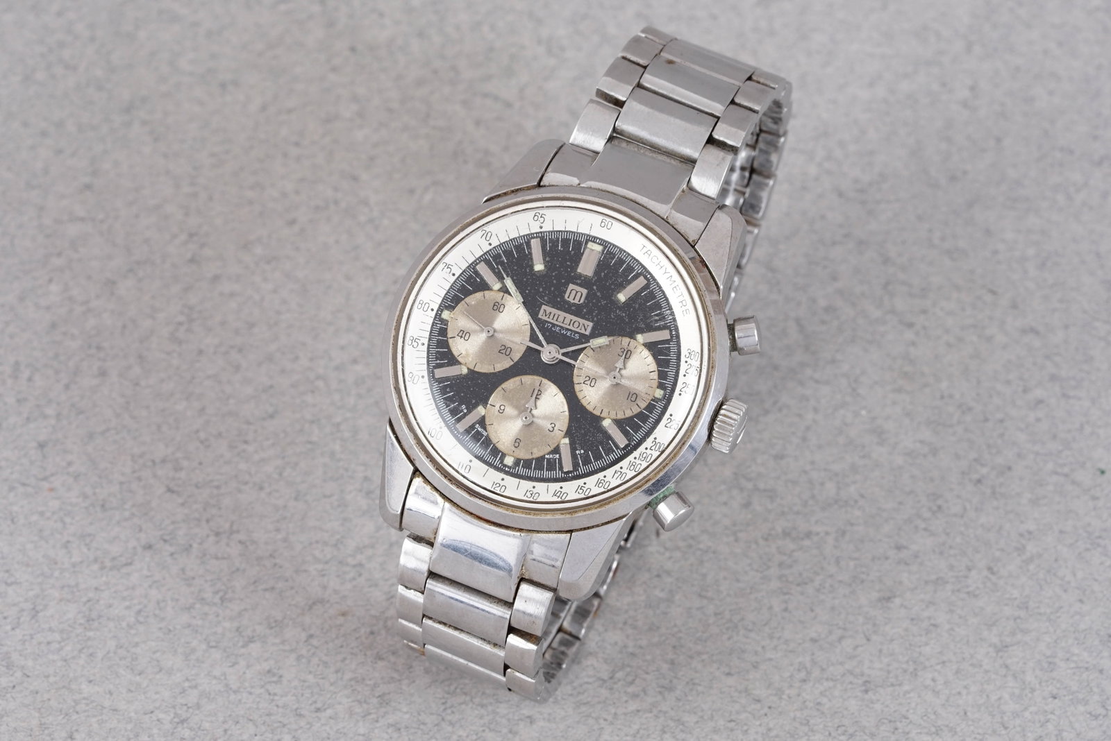MILLION VINTAGE CHRONOGRAPH VALJOUX 72 (1 of 4)