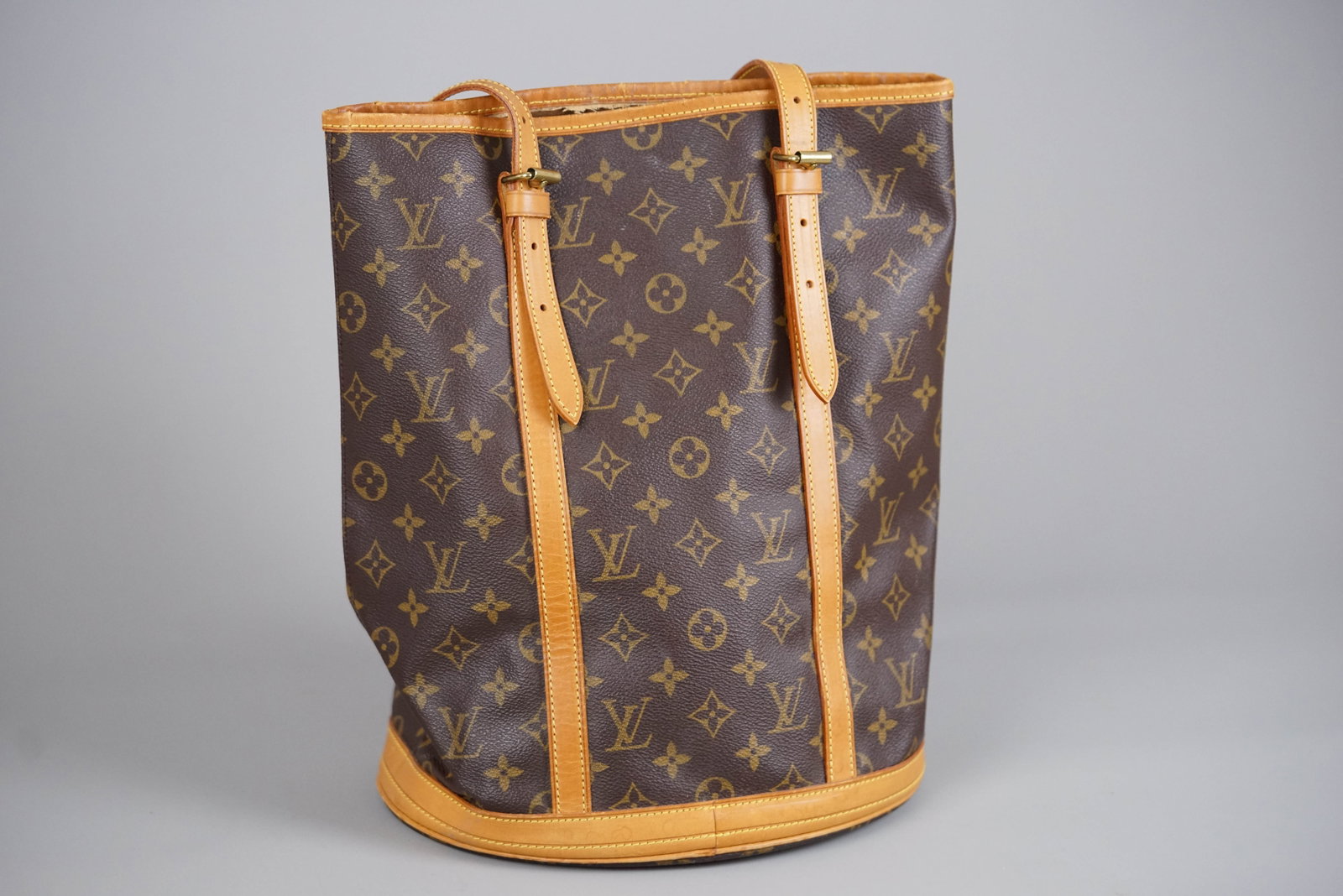 LOUIS VUITTON MONOGRAM BUCKET TOTE BAG M42236 - 2