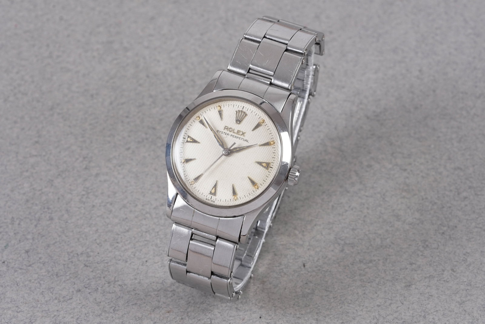 ROLEX OYSTER PERPETUAL HONEYCOMB DIAL FLAT SIDE REF. 6532 CIRCA (1 of 4)