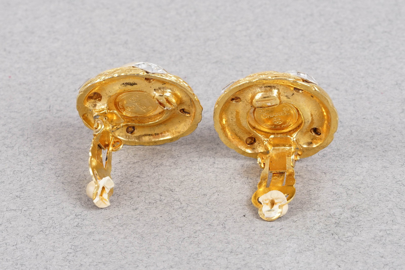 CHANEL GOLD PLATED PEARL CLIP ON EARRINGS - 3