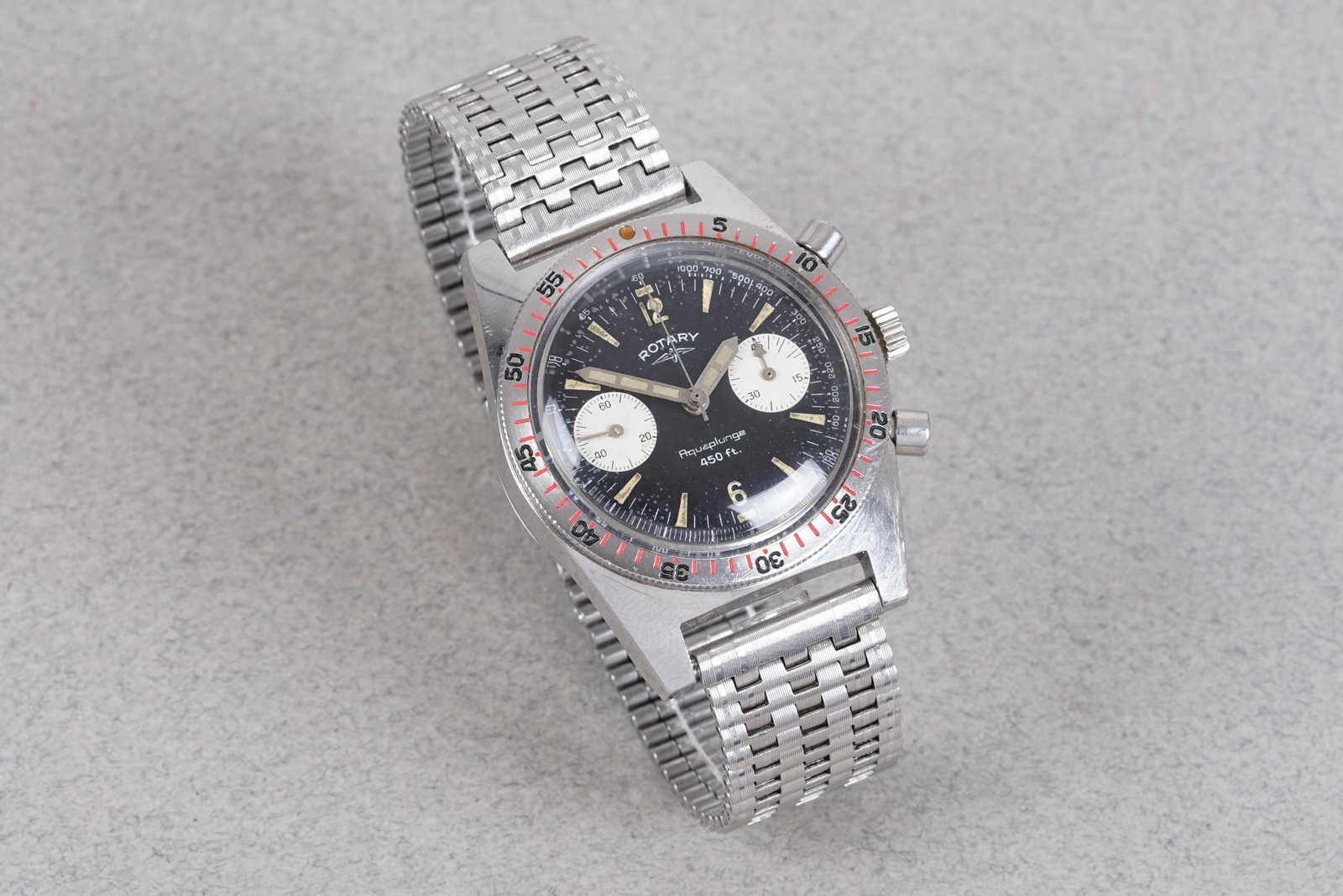ROTARY AQUAPLUNGE 450FT CHRONOGRAPH W/ BOX - 2