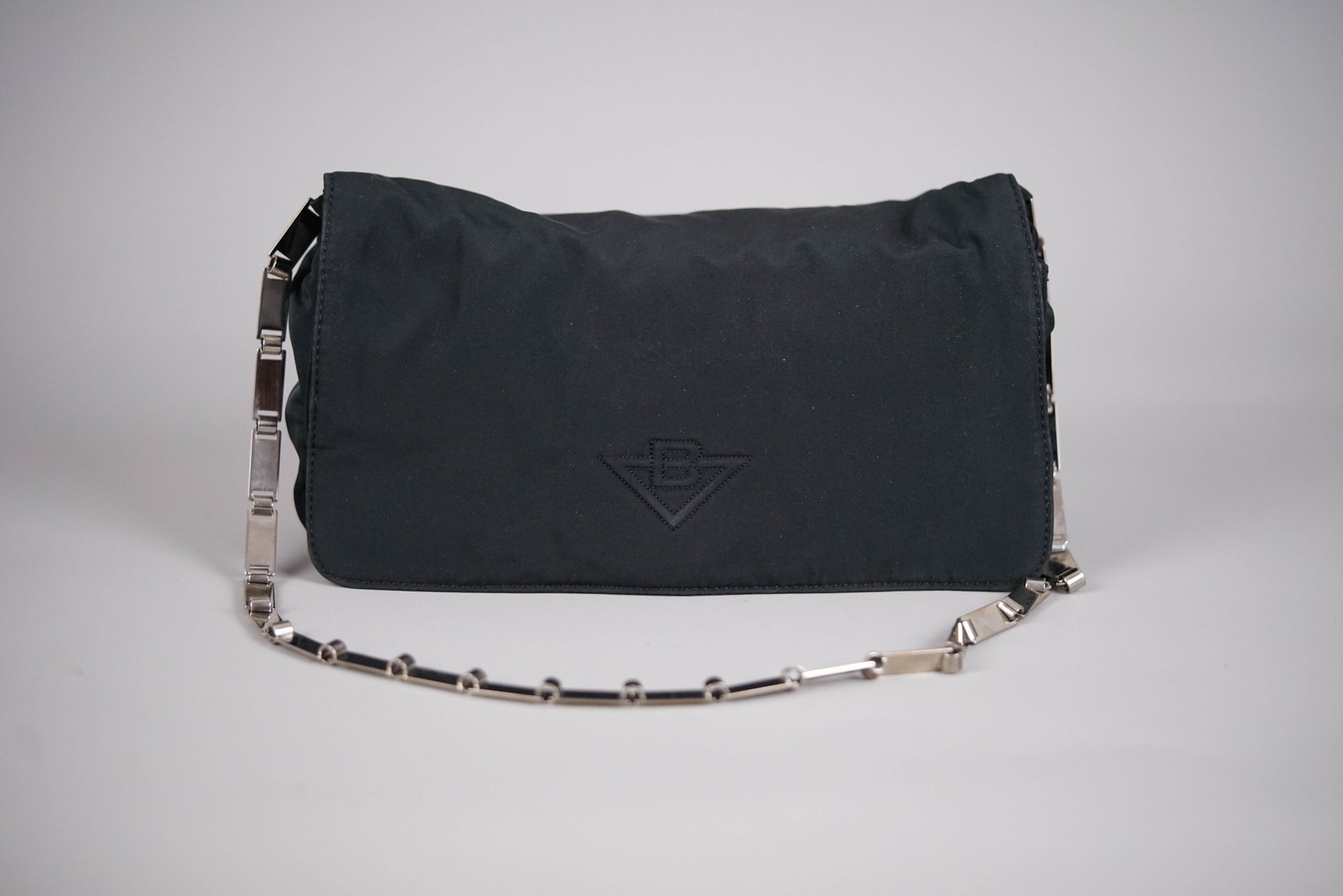BOTTEGA VENETA BLACK NYLON SHOULDER BAG W/ GUARANTEE CARD - 2