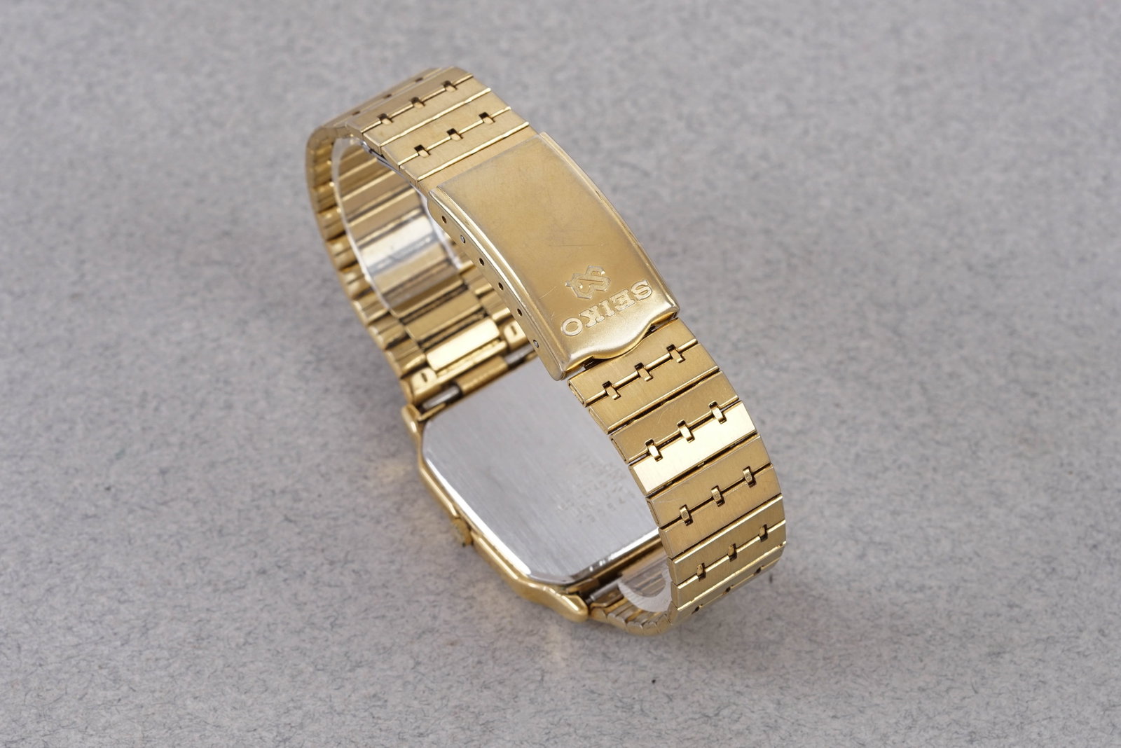 SEIKO QUARTZ ALARM CHRONOGRAPH W/ BOX REF. H601-5140 - 5