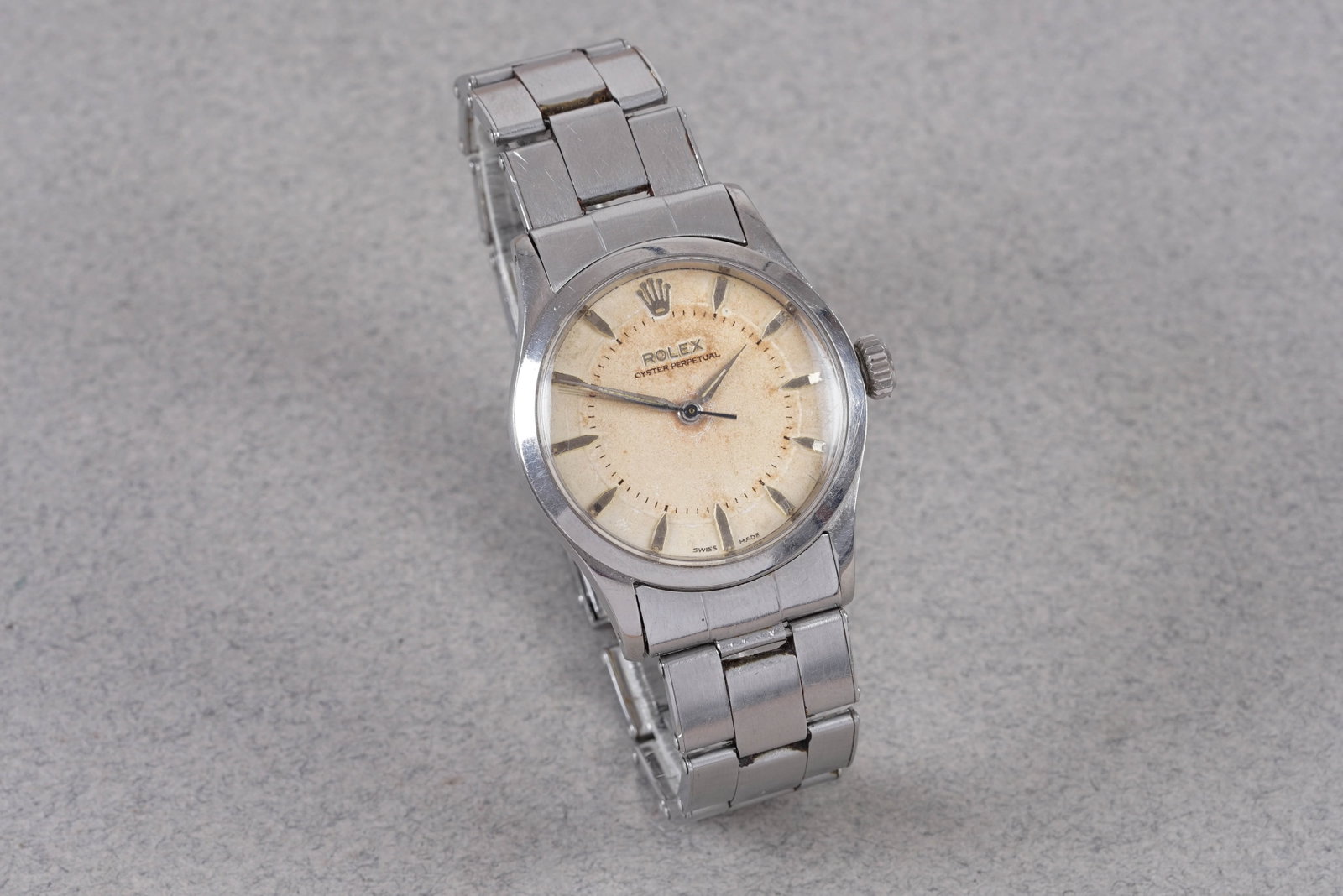 ROLEX OYSTER PERPETUAL SEMI BUBBLEBACK FLAT SIDE REF. 6332 CIRCA - 2