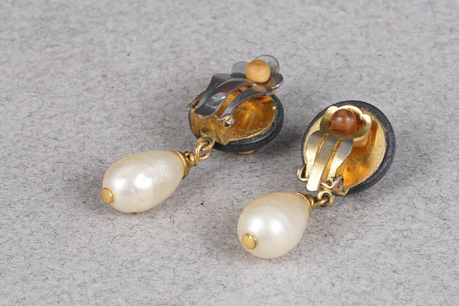 CHANEL EARRINGS - 3