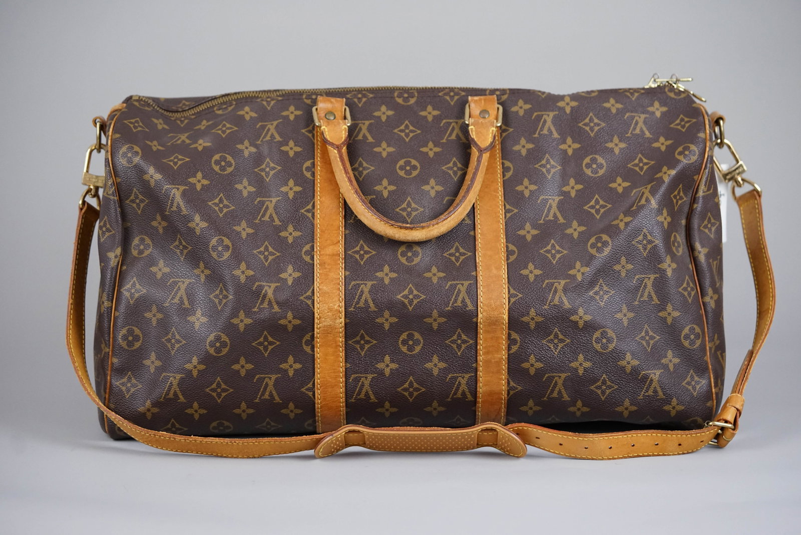 LOUIS VUITTON KEEPALL BANDRIERE 50 BAG M41416 TH0916: LOUIS VUITTON KEEPALL BANDRIERE 50 BAG M41416 TH0916, comes with leather shoulder strap, width 50cm, height 26cm, depth 22cm, condition rank: For further information on our auction, please refer to