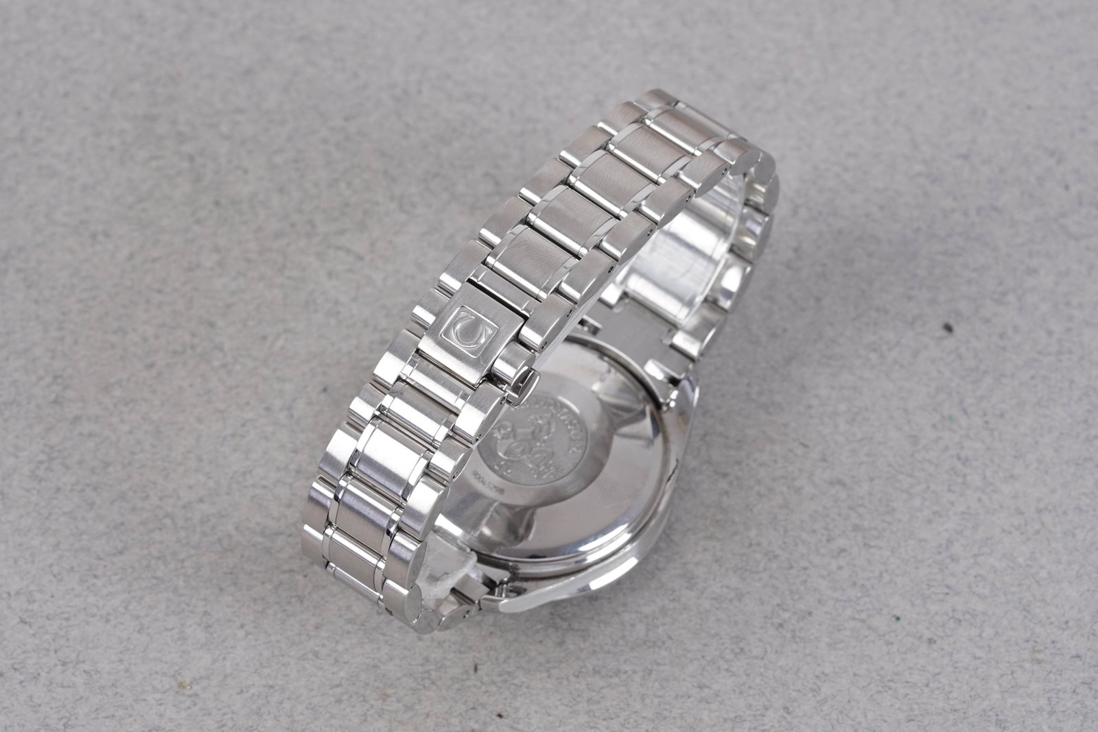OMEGA SPEEDMASTER DAY DATE CALENDAR AUTOMATIC CHRONOGRAPH W/ GUARANTEE CARD REF. 35238000 - 3