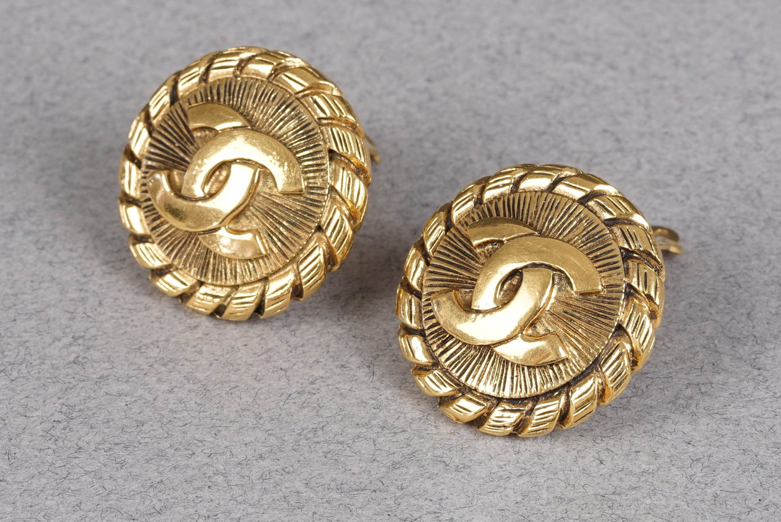 CHANEL EARRINGS - 2