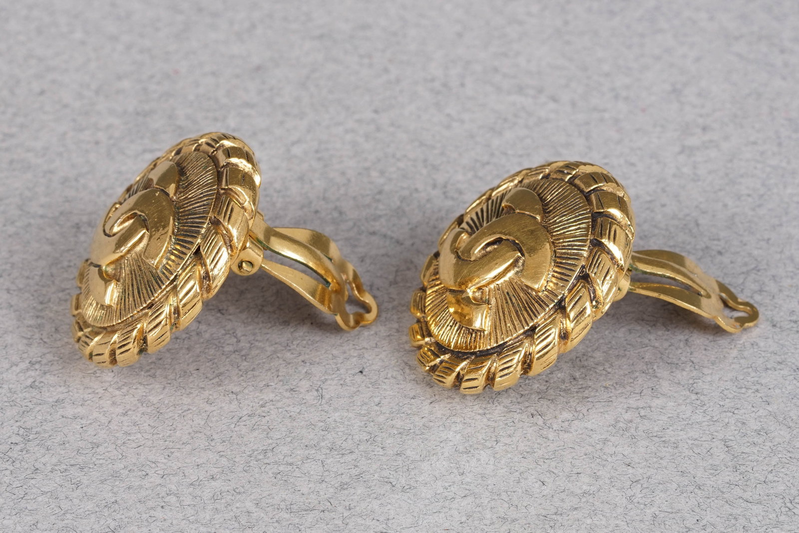 CHANEL EARRINGS - 3