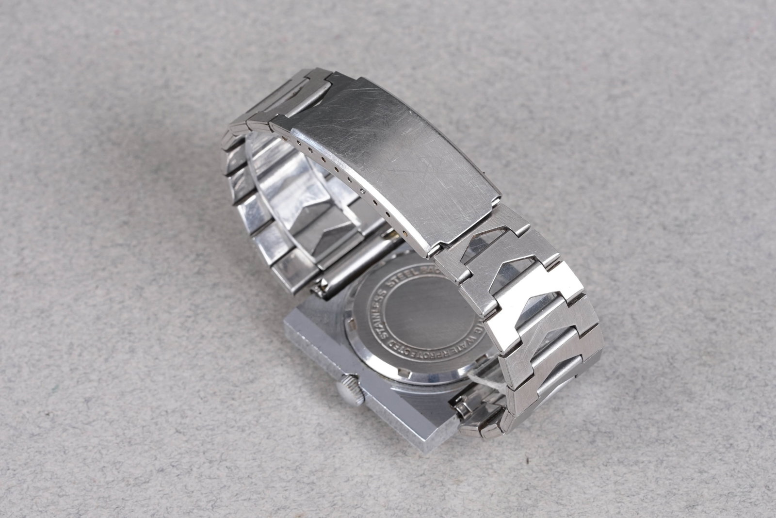 YEMA PYRAMID WRISTWATCH - 4