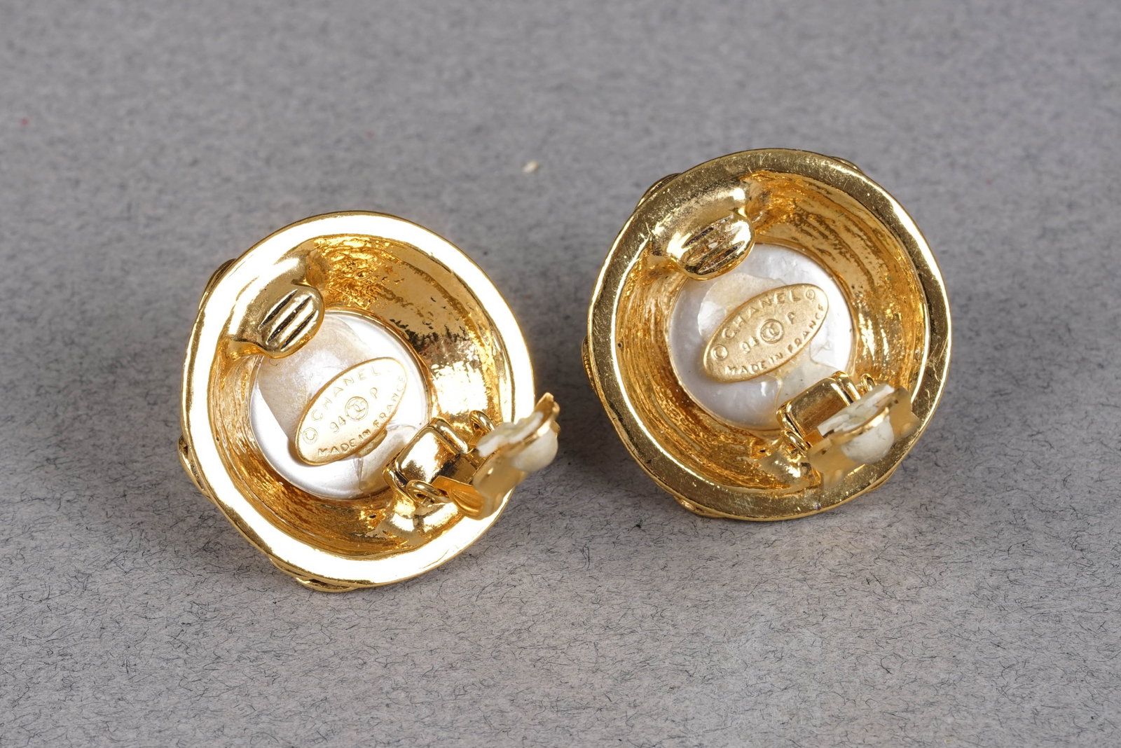 CHANEL EARRINGS - 4