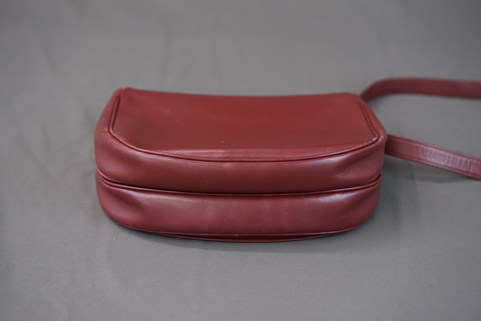 CARTIER RED LEATHER SHOULDER BAG - 9
