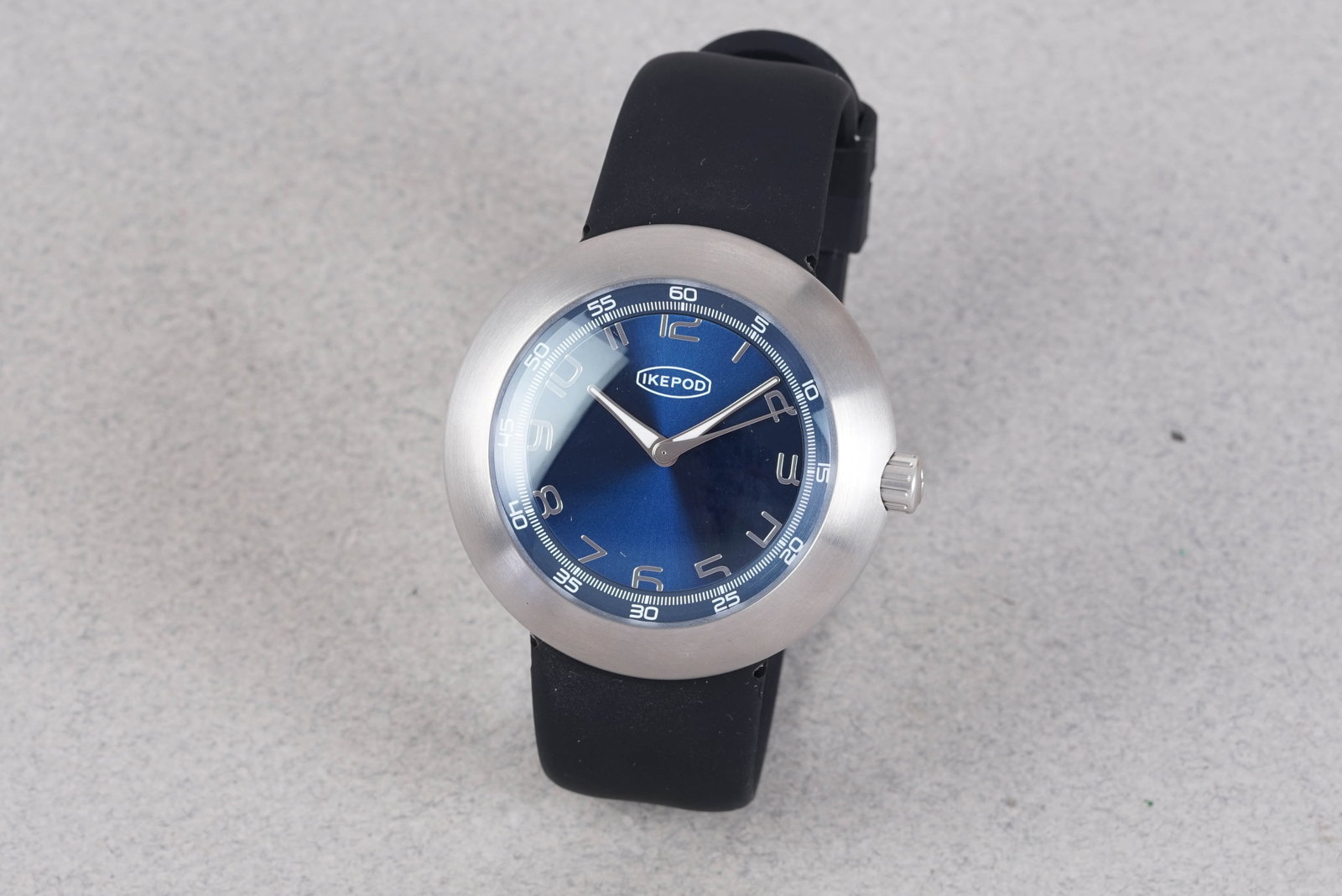 IKEPOD MEGAPOD AUTOMATIC WRISTWATCH W/ BOX & PAPERS - 2