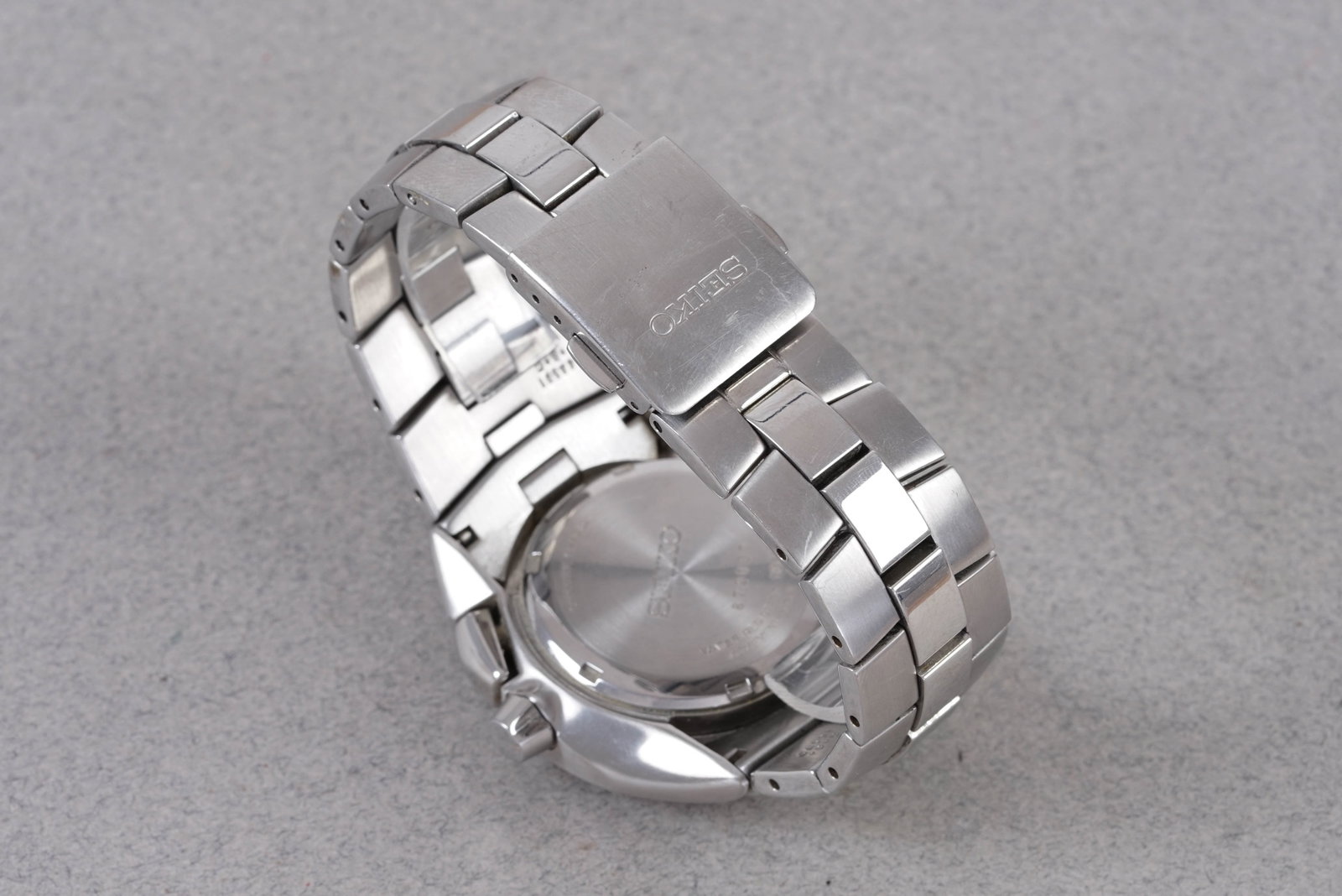 SEIKO ARCTURA KINETIC DATE W/ BOX & GUARANTEE PAPERS REF. 5M54-0AB0 - 5