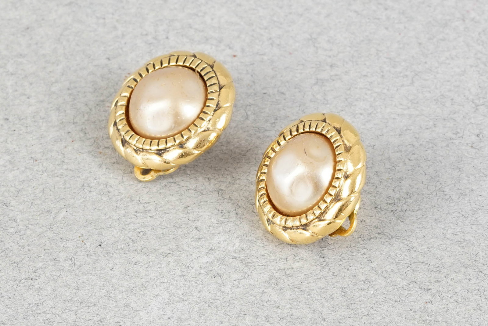 CHANEL EARRINGS - 3