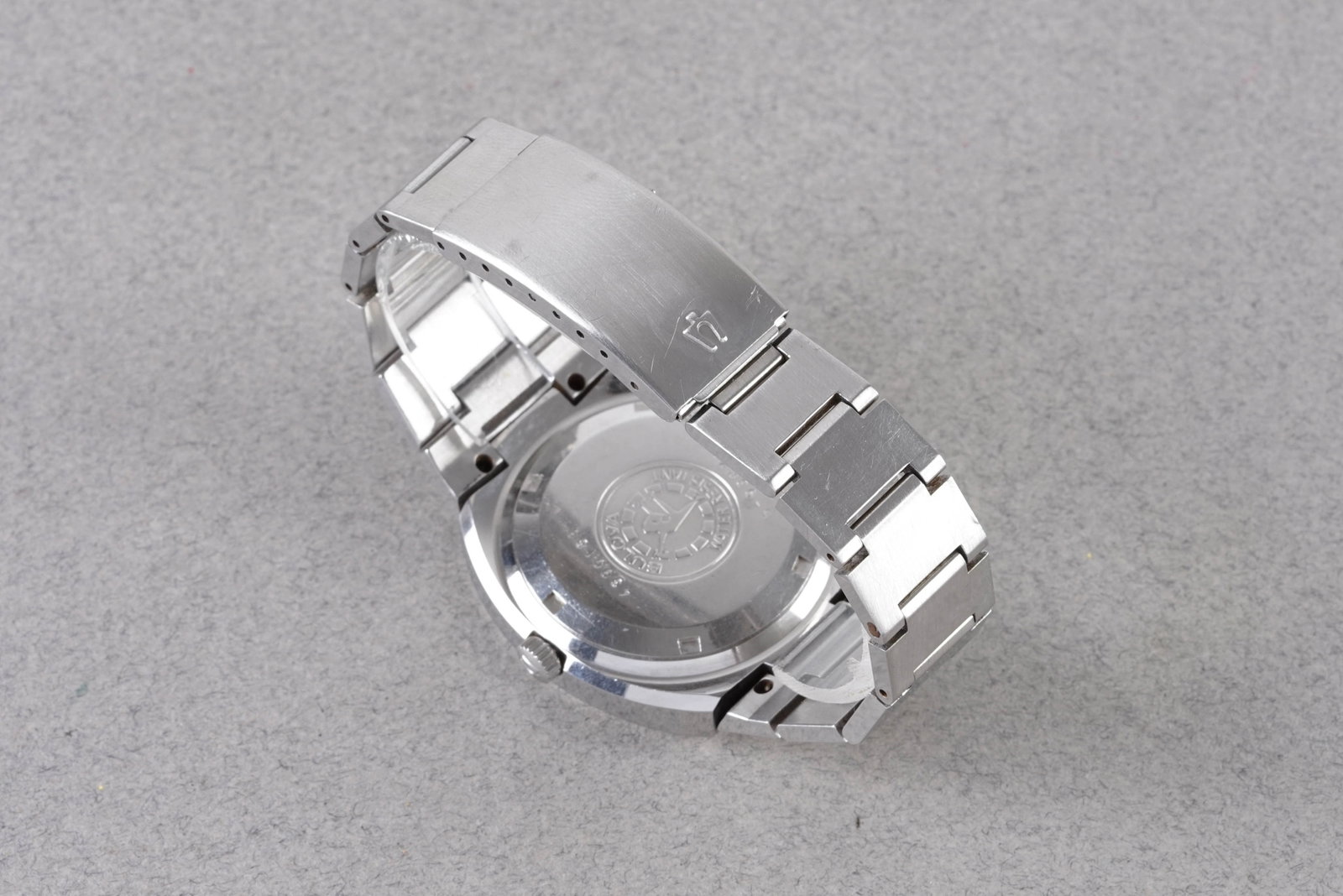 BULOVA AUTOMATIC DAY DATE REF. 11AOACB CIRCA 1977 - 4