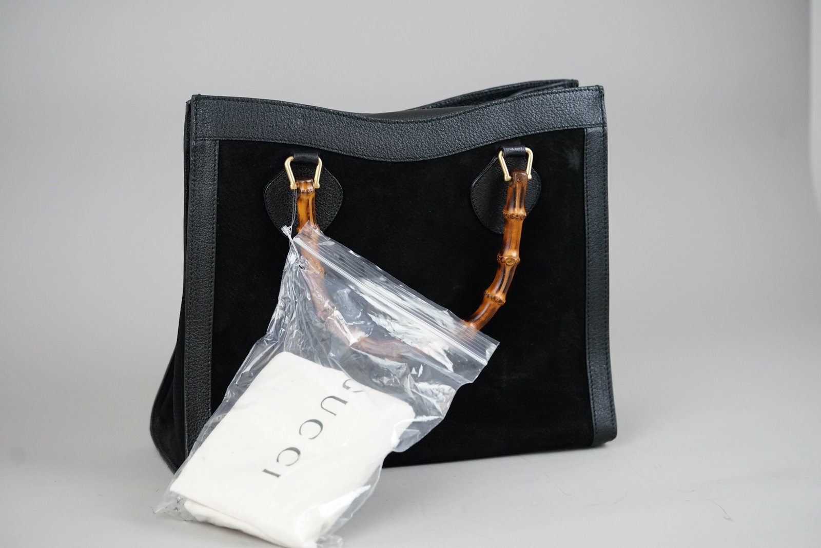 GUCCI BAMBOO HANDBAG SUEDE LEATHER 0260 BLACK - 2