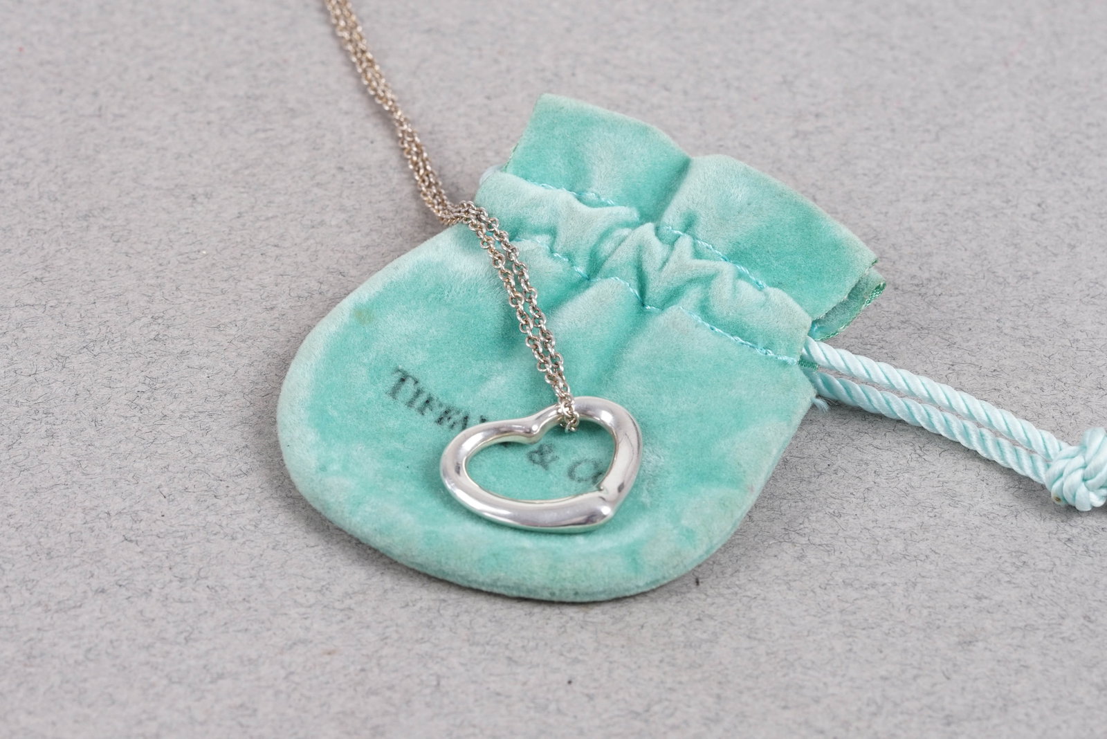 TIFFANY & CO ELSA PERETTI HEART NECKLACE 925 STERLING SILVER W/ POUCH - 3