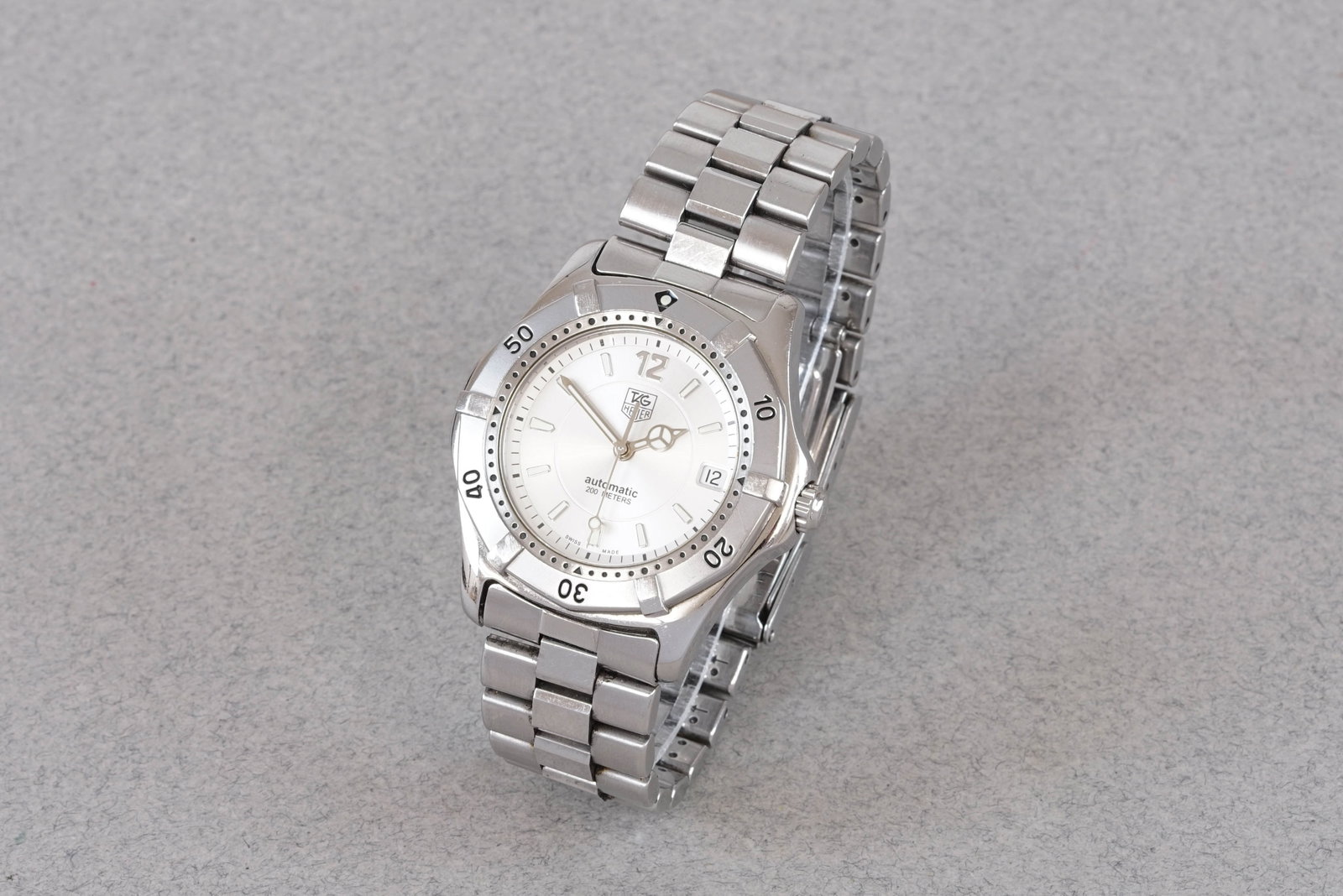 TAG HEUER AUTOMATIC DATE W/ BOX & GUARANTEE CARD REF. WK2116 CIRCA 2002 - 2