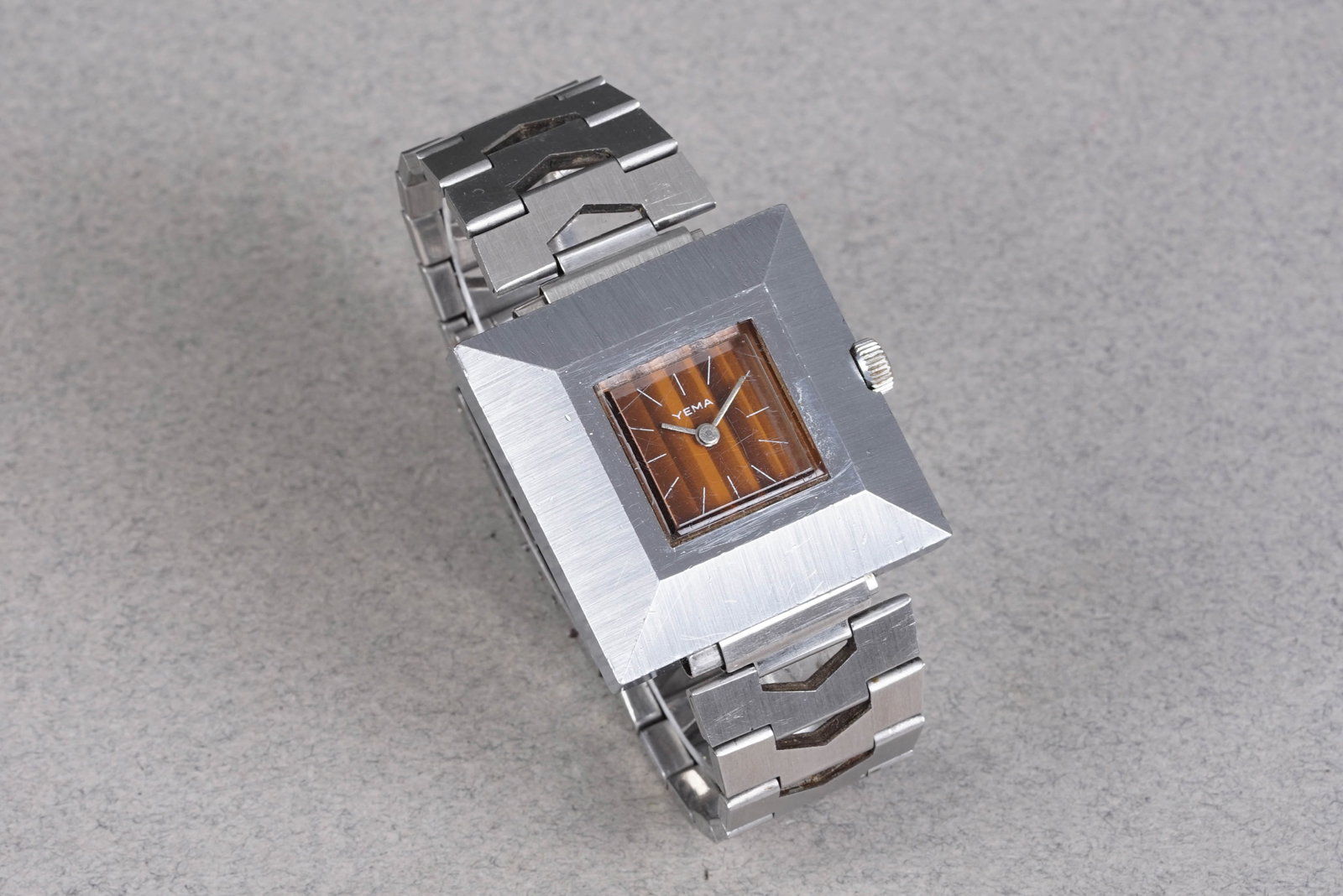 YEMA PYRAMID WRISTWATCH - 2