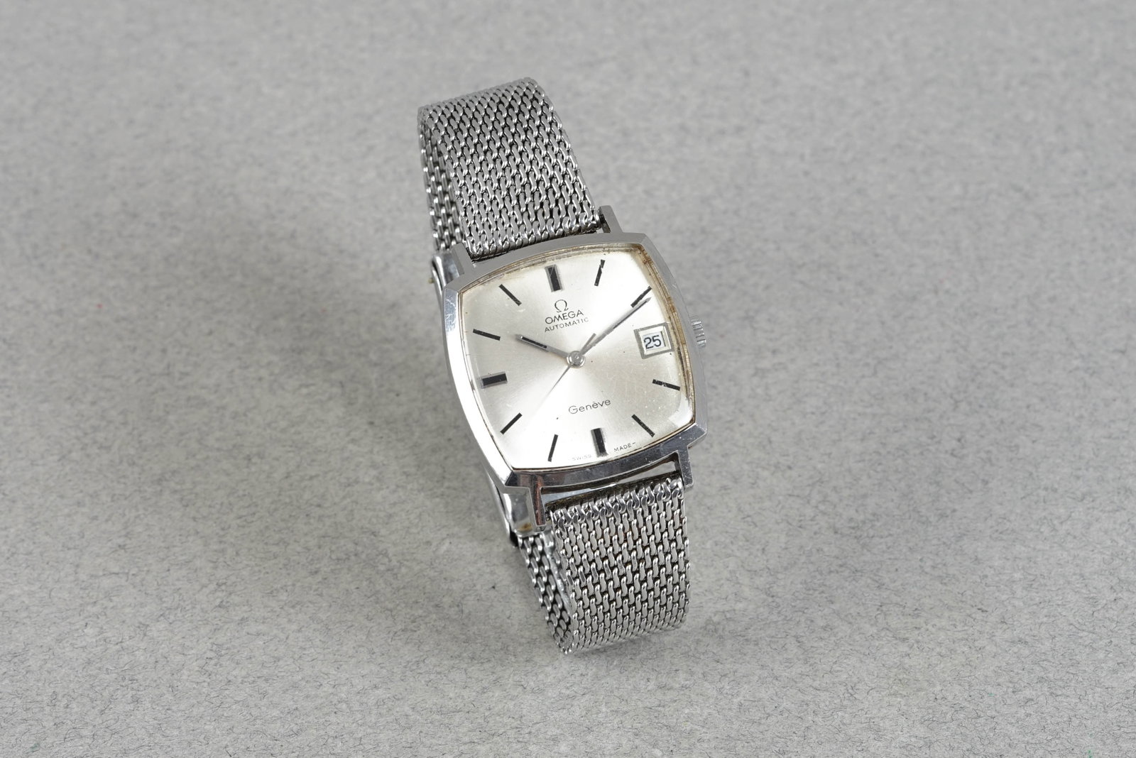 OMEGA AUTOMATIC GENEVE DATE WRISTWATCH W/ BOX - 3