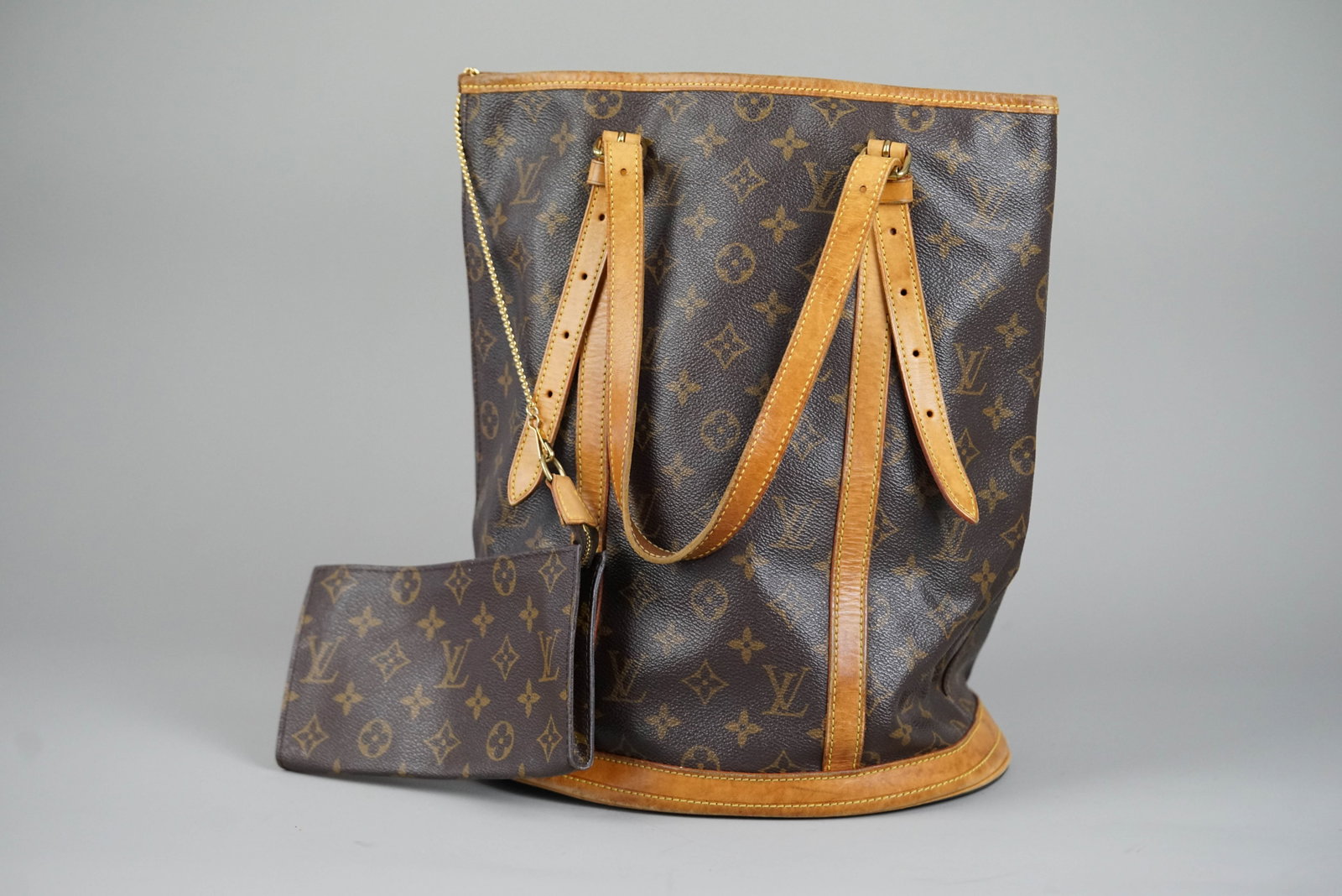 LOUIS VUITTON MONOGRAM BUCKET GM TOTE BAG M42236 FL1020 POUCH - 3