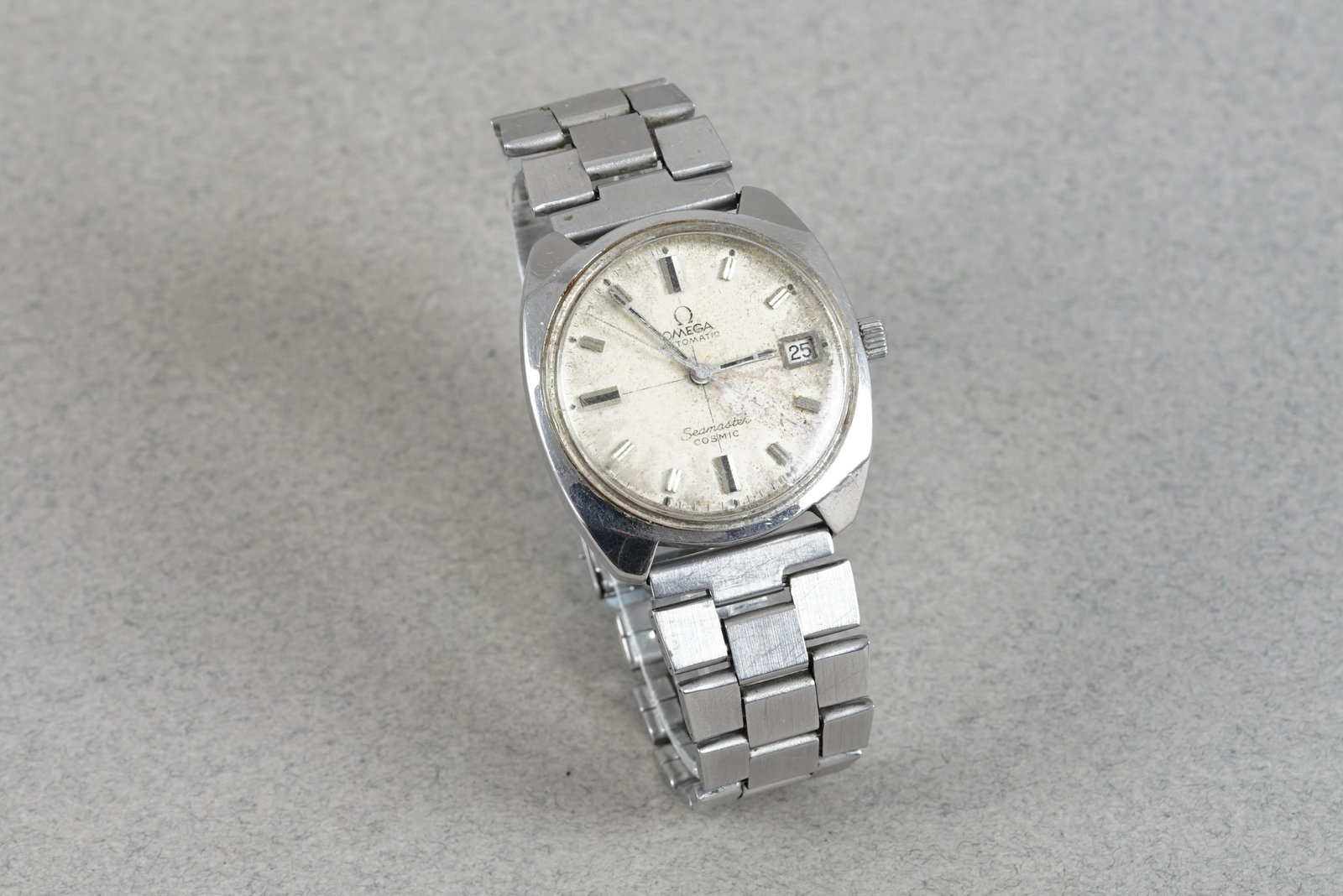 OMEGA AUTOMATIC SEAMASTER COSMIC SECTOR DIAL WRISTWATCH - 2
