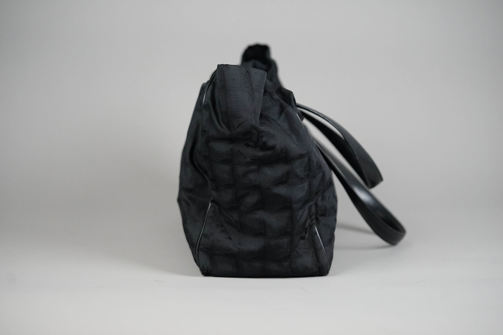CHANEL NEW TRAVEL TOTE BAG NYLON 10417607 BLACK - 4
