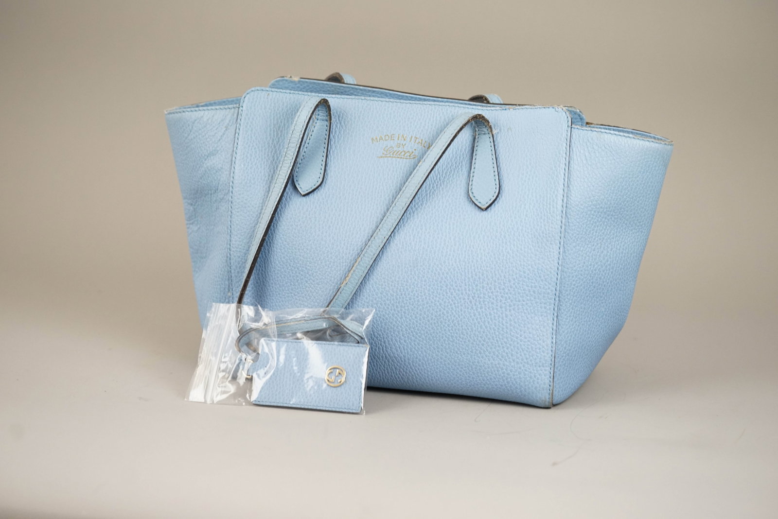 GUCCI SWING TOTE BAG LEATHER 520980 BLUE NAME TAG - 3