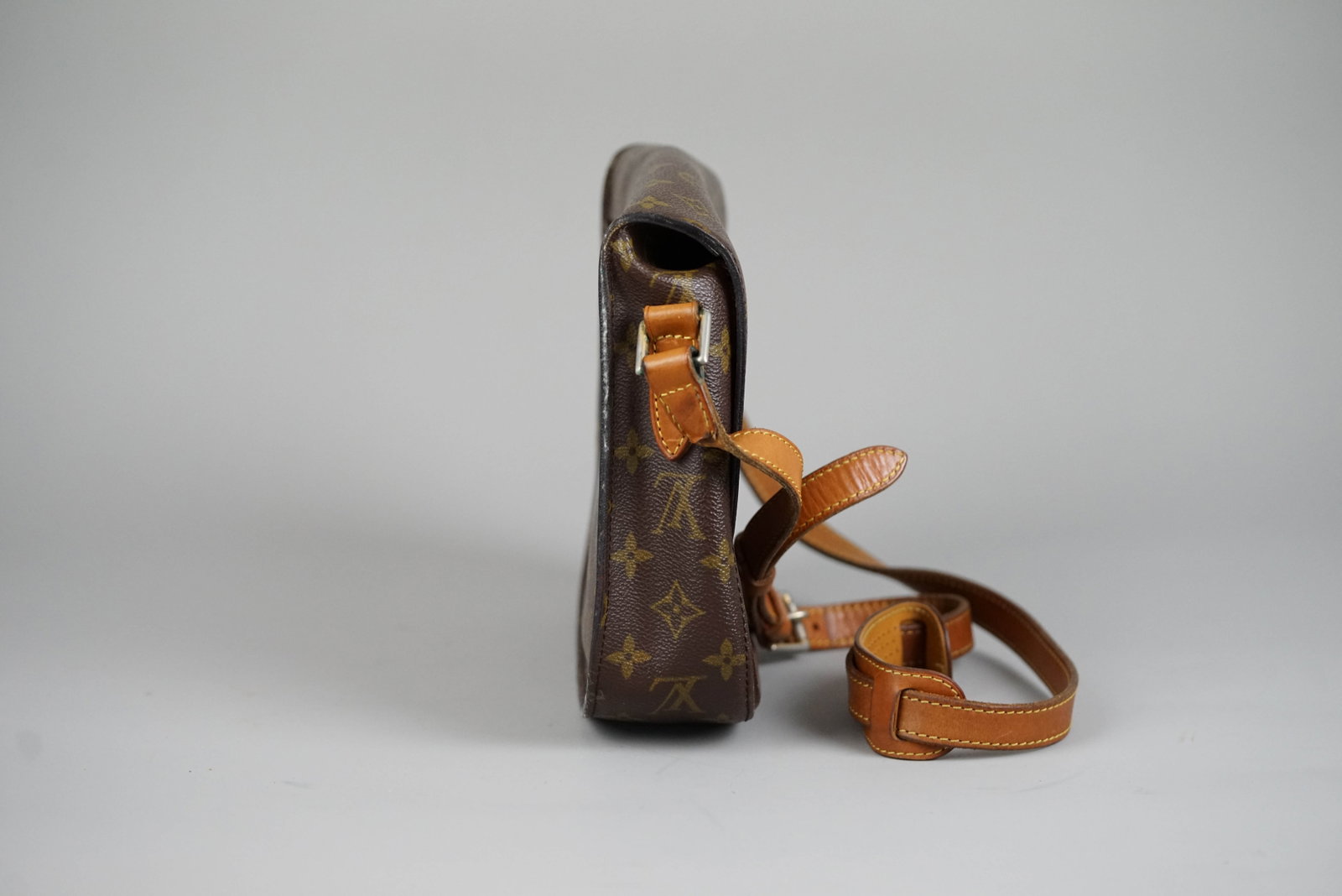LOUIS VUITTON MONOGRAM SAINT-CLOUD GM SHOULDER BAG M51242 SERIAL UNKNOWN - 8
