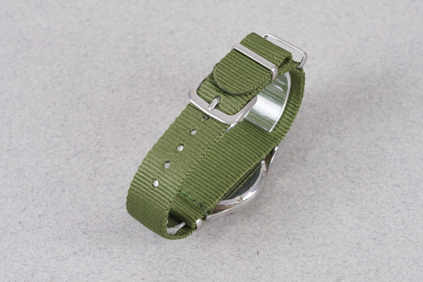OMEGA MILITARY STYLE REF. 2165-3 CIRCA 1948 - 3
