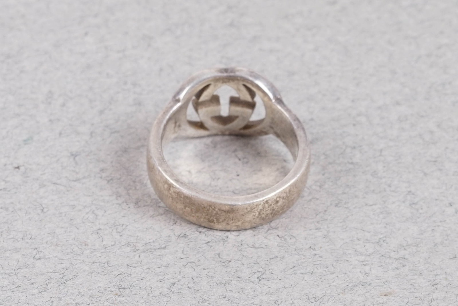 GUCCI 925 STERLING SILVER GG INTERLOCKING RING - 3