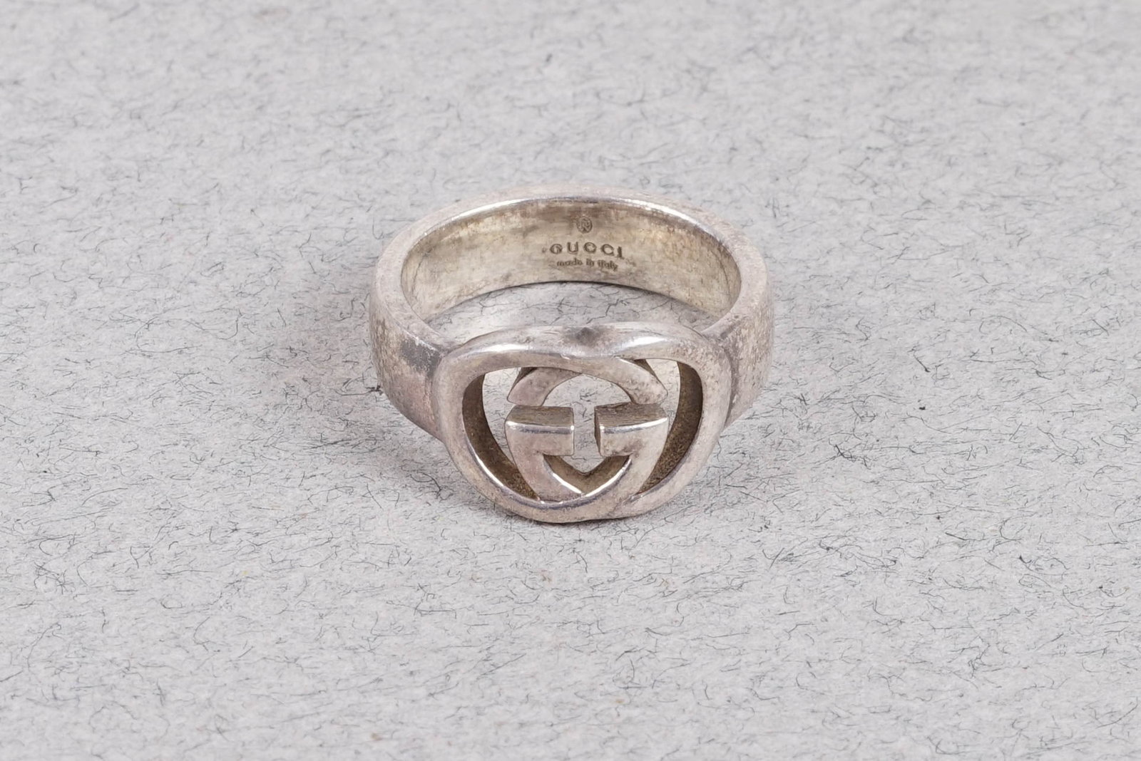 GUCCI 925 STERLING SILVER GG INTERLOCKING RING - 5