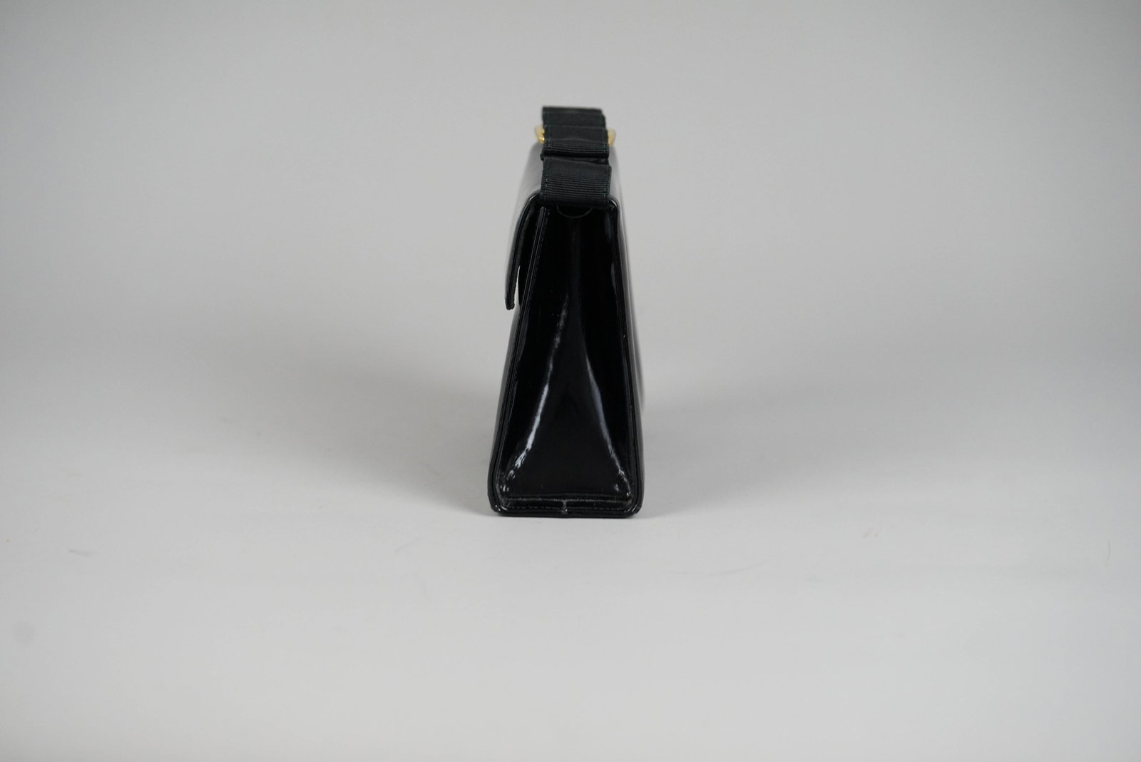 SALVATORE FERRAGAMO VARA HANDBAG ENAMEL BLACK - 4