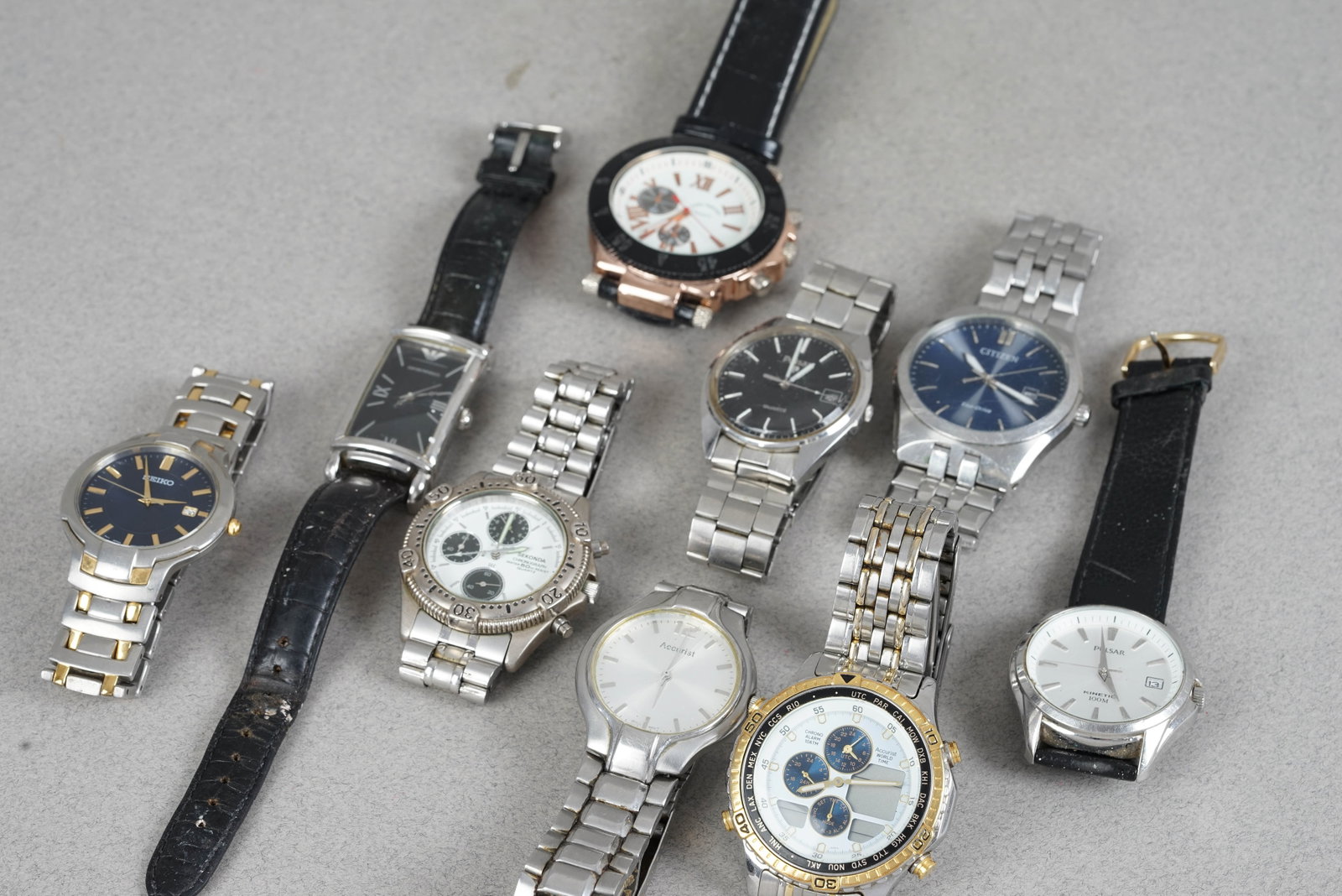 GROUP OF 9 WATCHES INCL. CITIZEN ARMANI SEIKO (1 of 2)