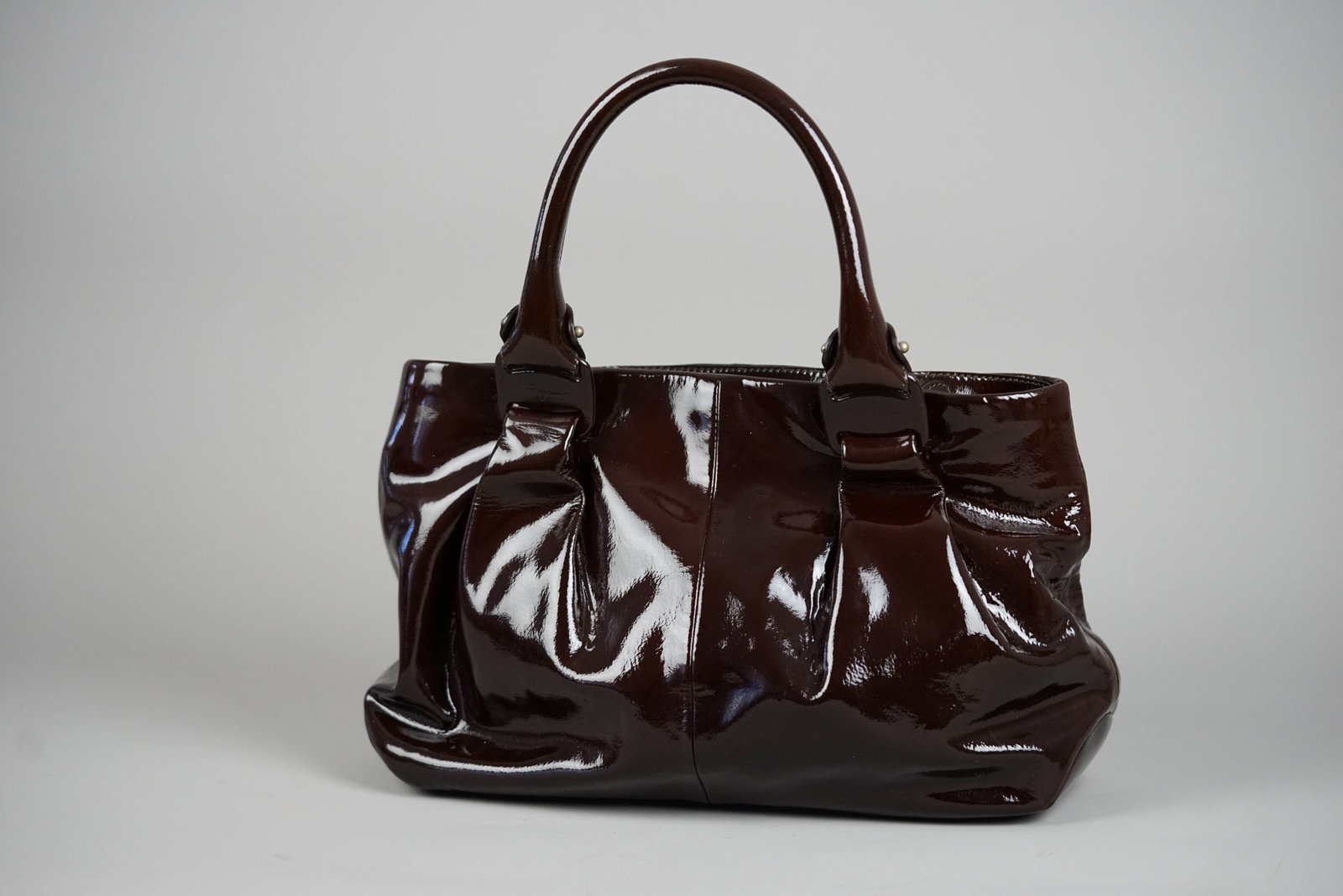 SALVATORE FERRAGAMO VARA HANDBAG ENAMEL BROWN - 3
