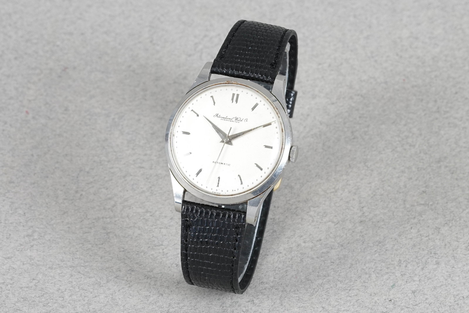 IWC SHAFFHAUSEN AUTOMATIC CALATRAVA WRISTWATCH: IWC SHAFFHAUSEN AUTOMATIC CALATRAVA WRISTWATCH DIAL: Circular off white dial, dauphine hands, applied silver hour markers CASE: 35mm stainless steel case, snap case back MOVEMENT: Automatic IWC cal.