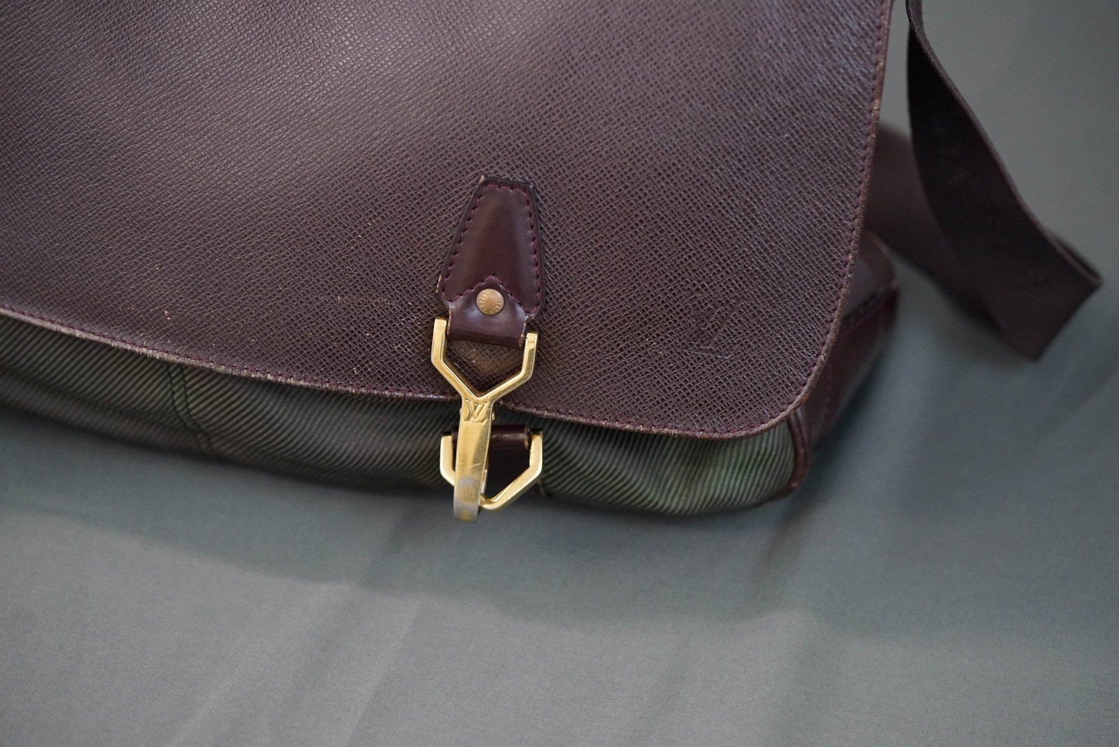 LOUIS VUITTON TAIGA DELVAUX SHOULDER BAG M30166 SP1022 - 5