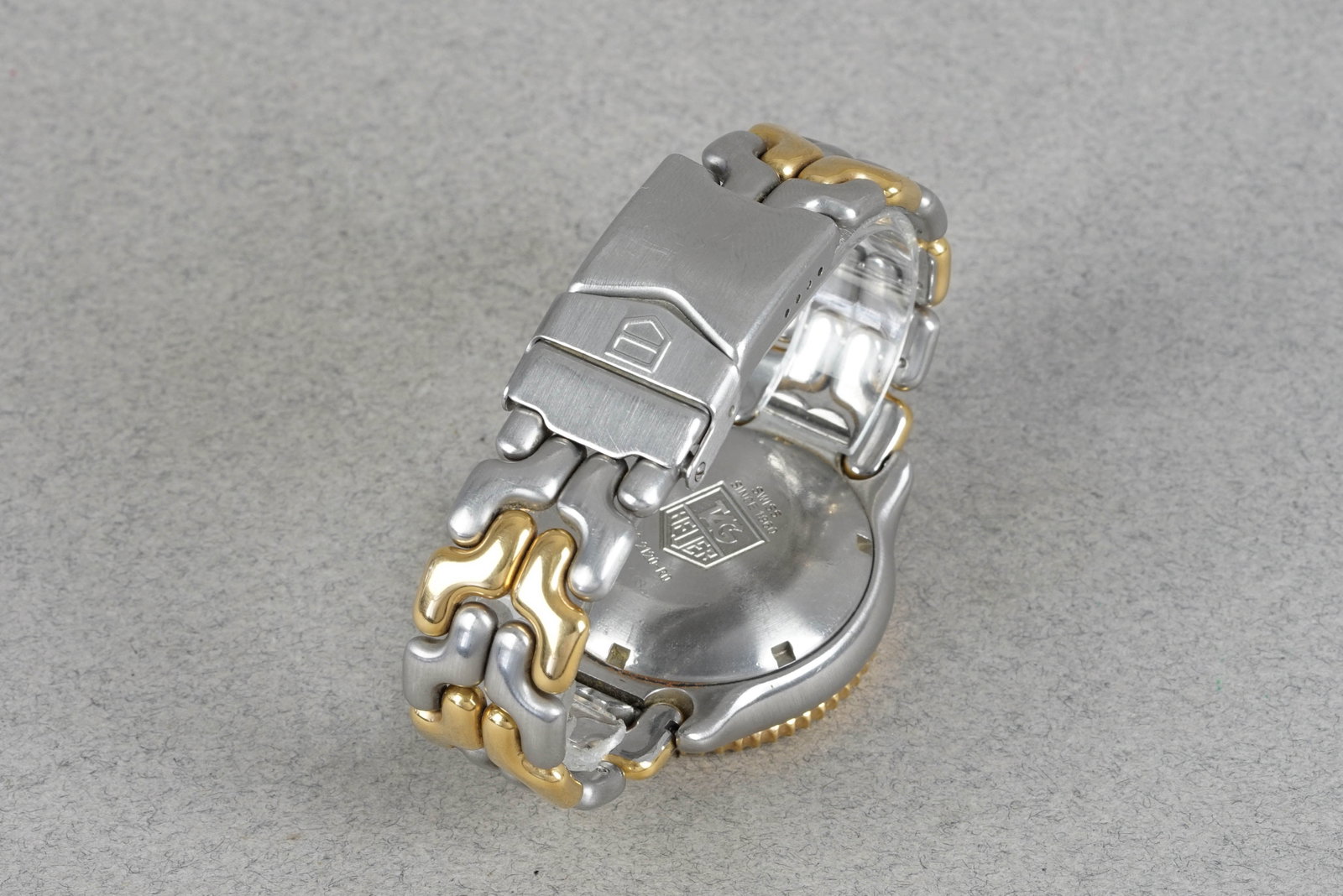 TAG HEUER CELL PROFESSIONAL 200 CHRONOGRAPH REF. CG2120 - 3